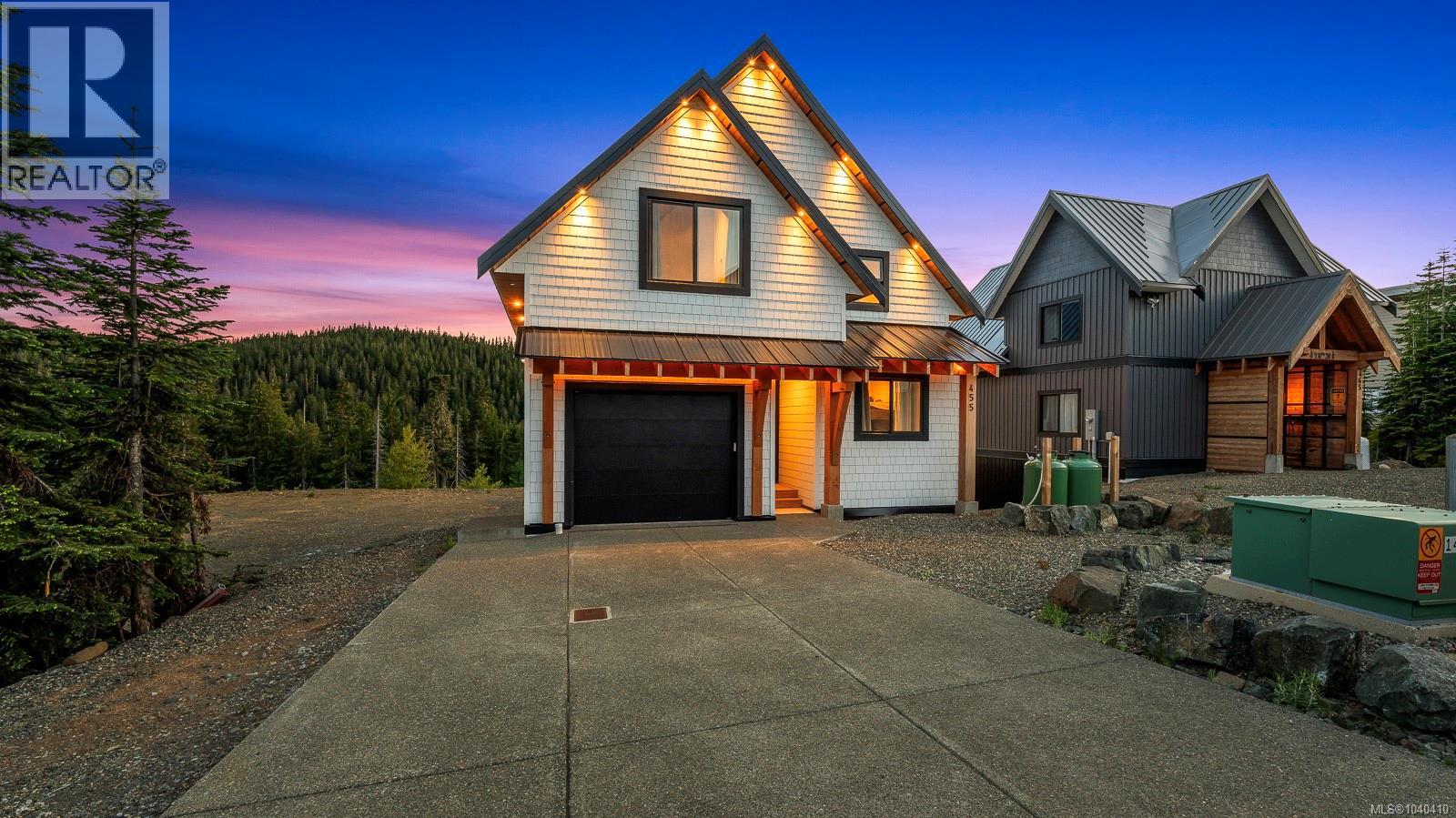 455 Arrowsmith Ridge Property Photo 4