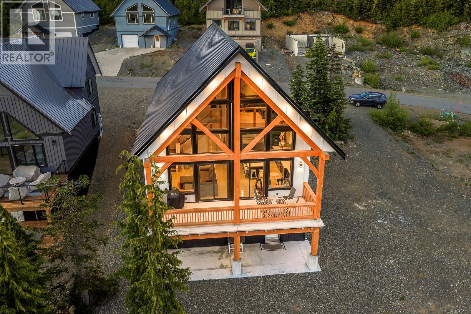 455 Arrowsmith Ridge Property Photo 7