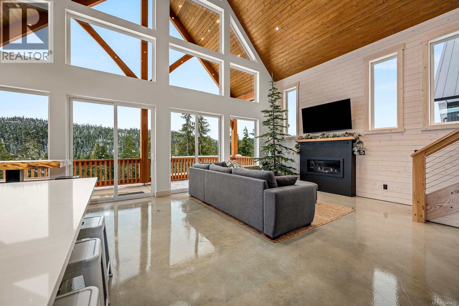 455 Arrowsmith Ridge Property Photo 17