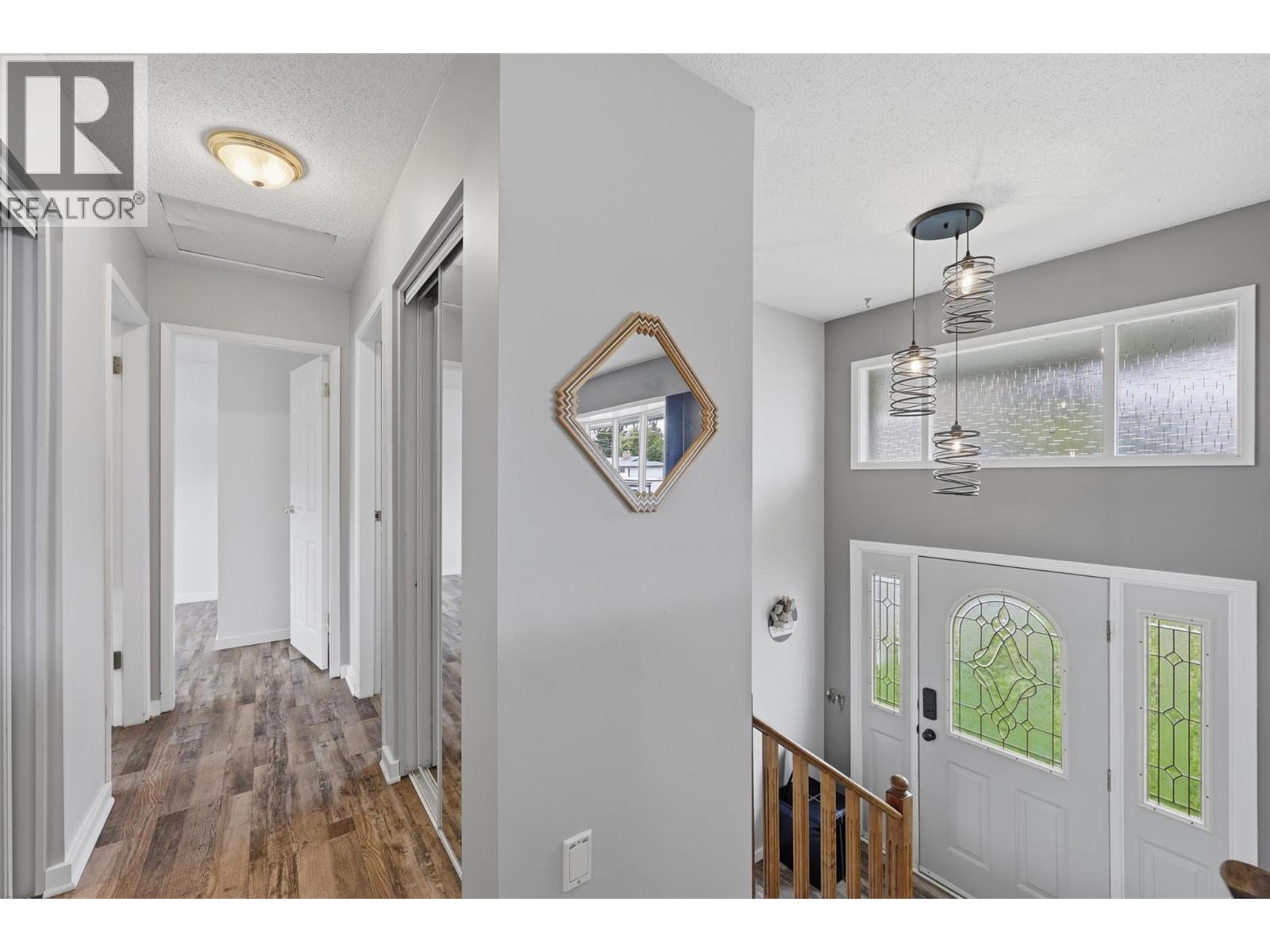 851 Sumac Place Property Photo 4
