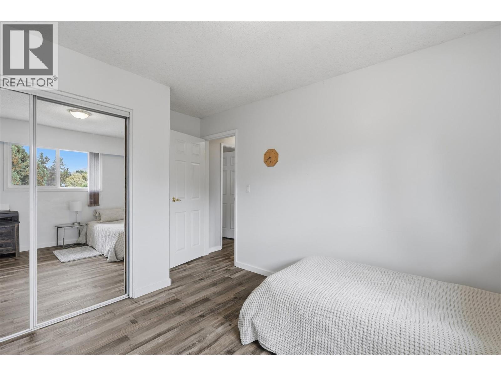 851 Sumac Place Property Photo 16