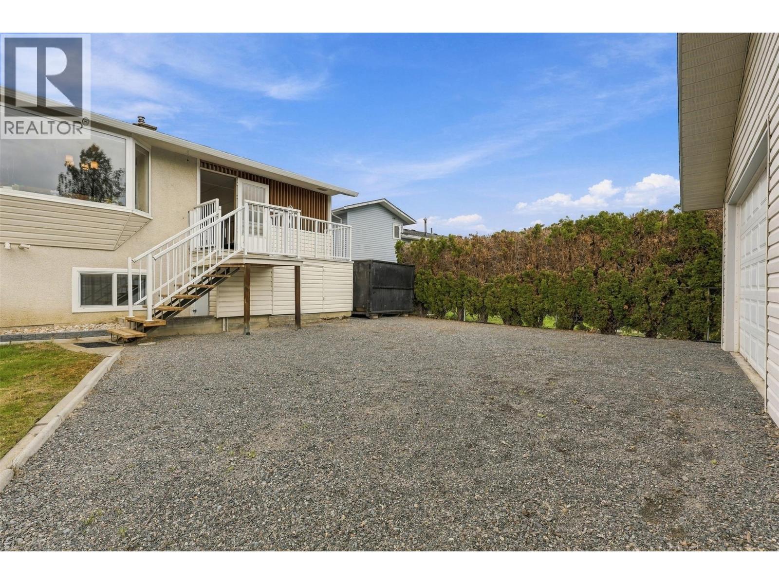 851 Sumac Place Property Photo 34