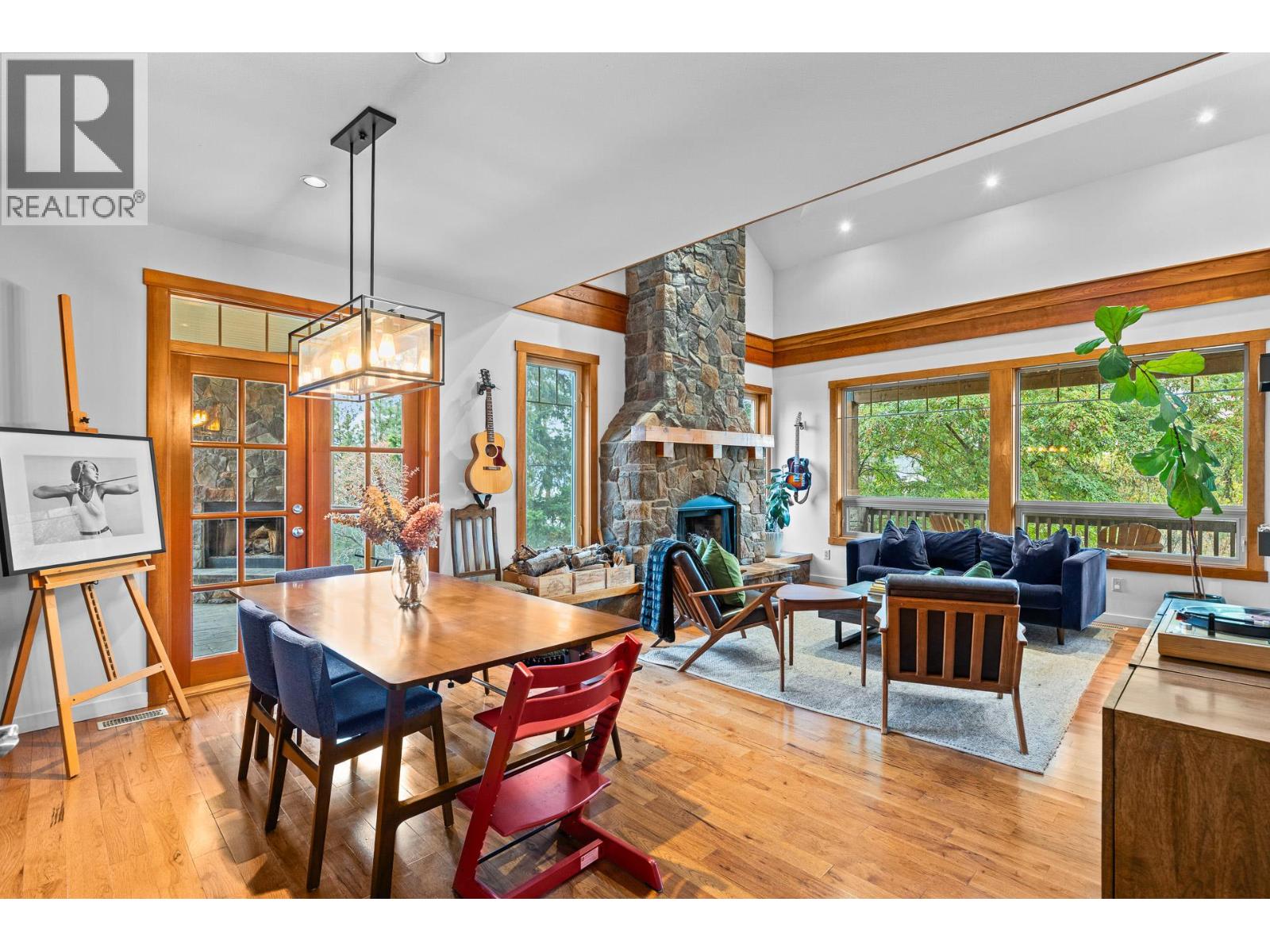 478 Okaview Road Property Photo 10