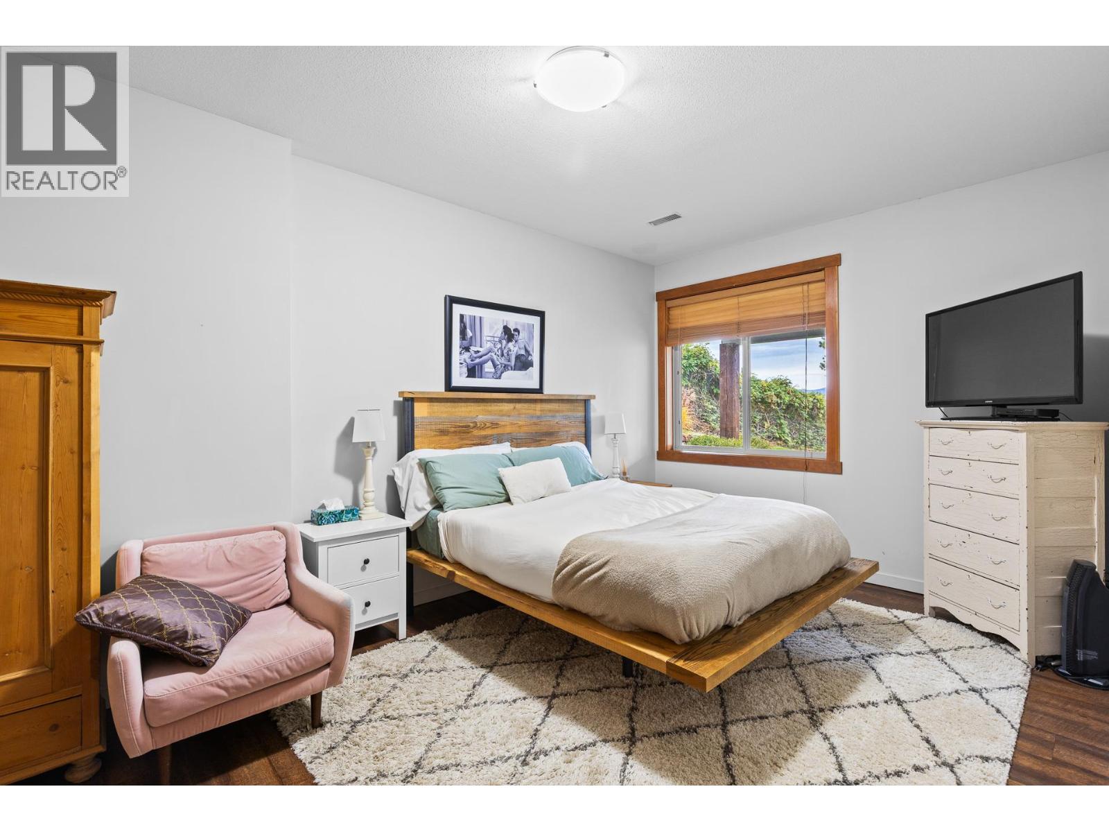 478 Okaview Road Property Photo 46