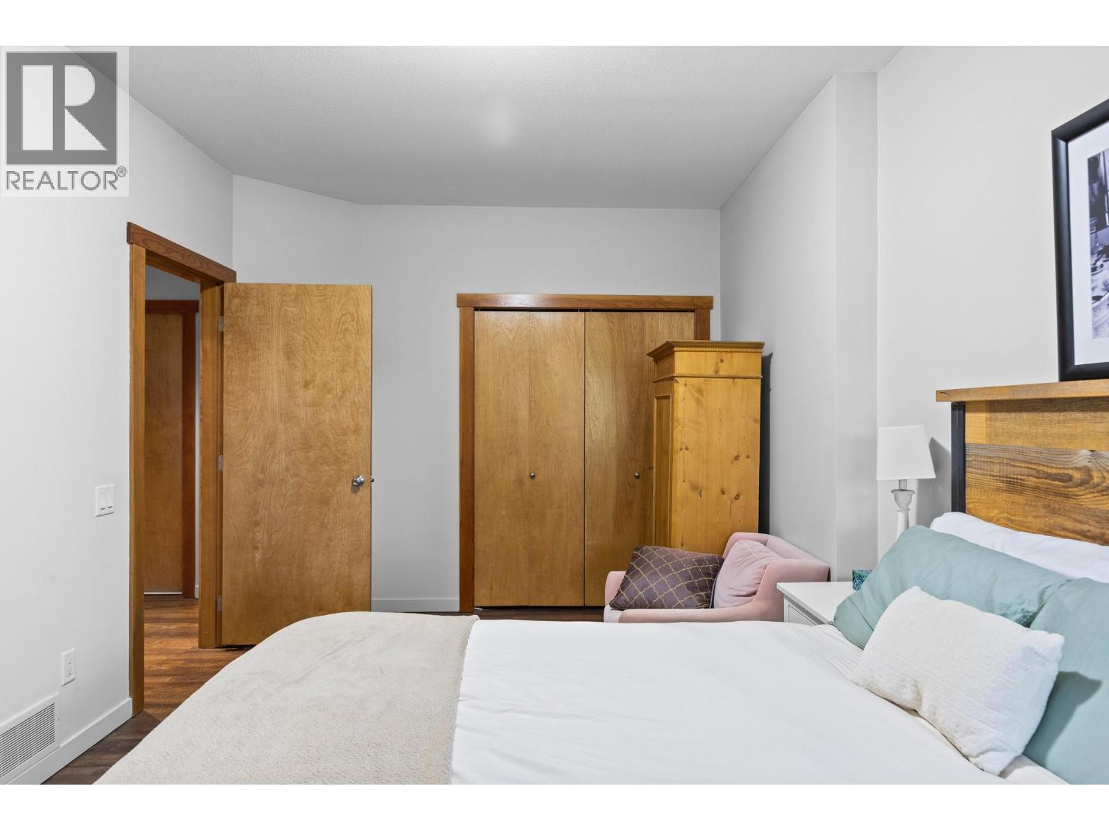 478 Okaview Road Property Photo 47