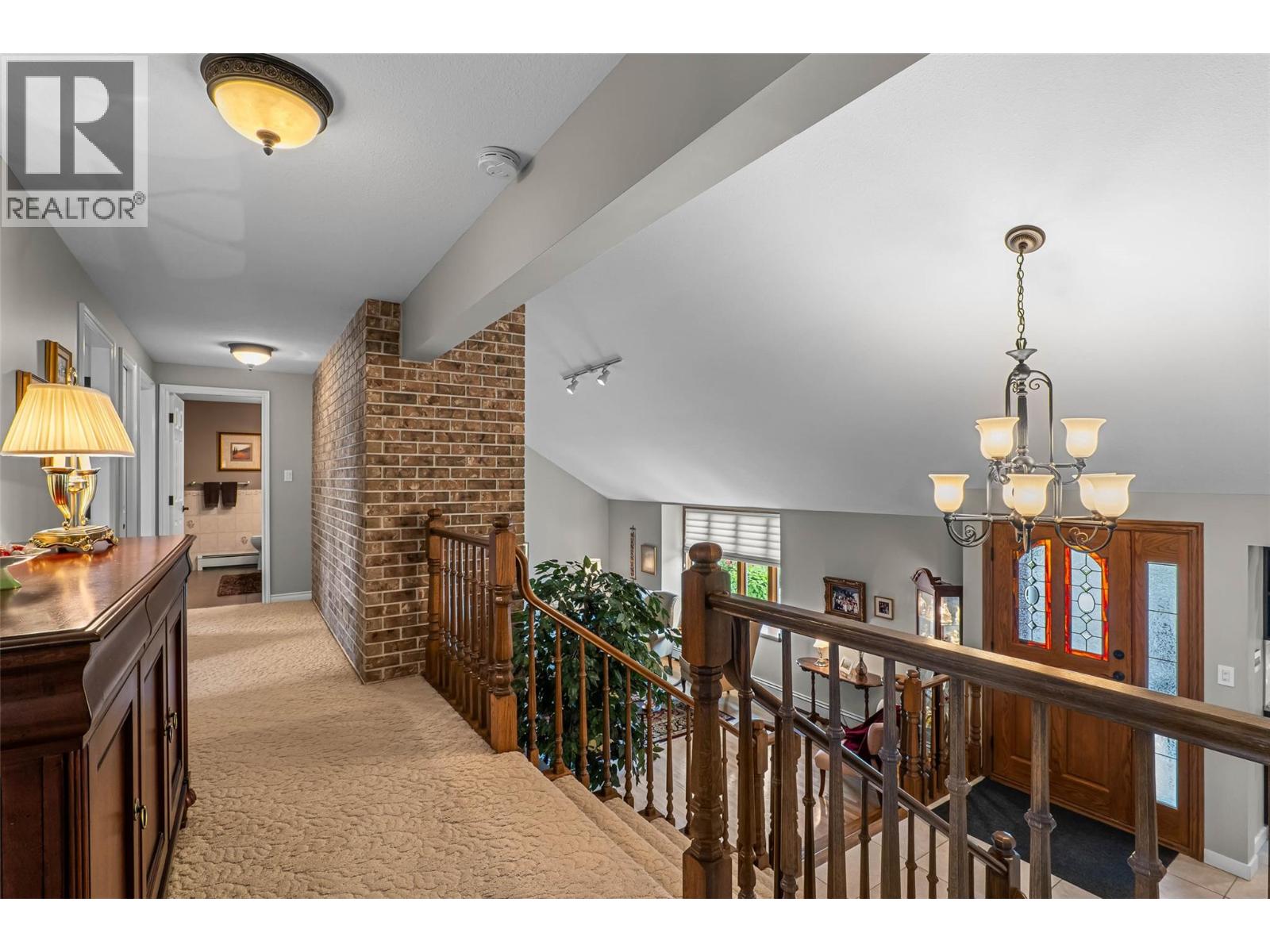 6450 Meadowland Crescent S Property Photo 20