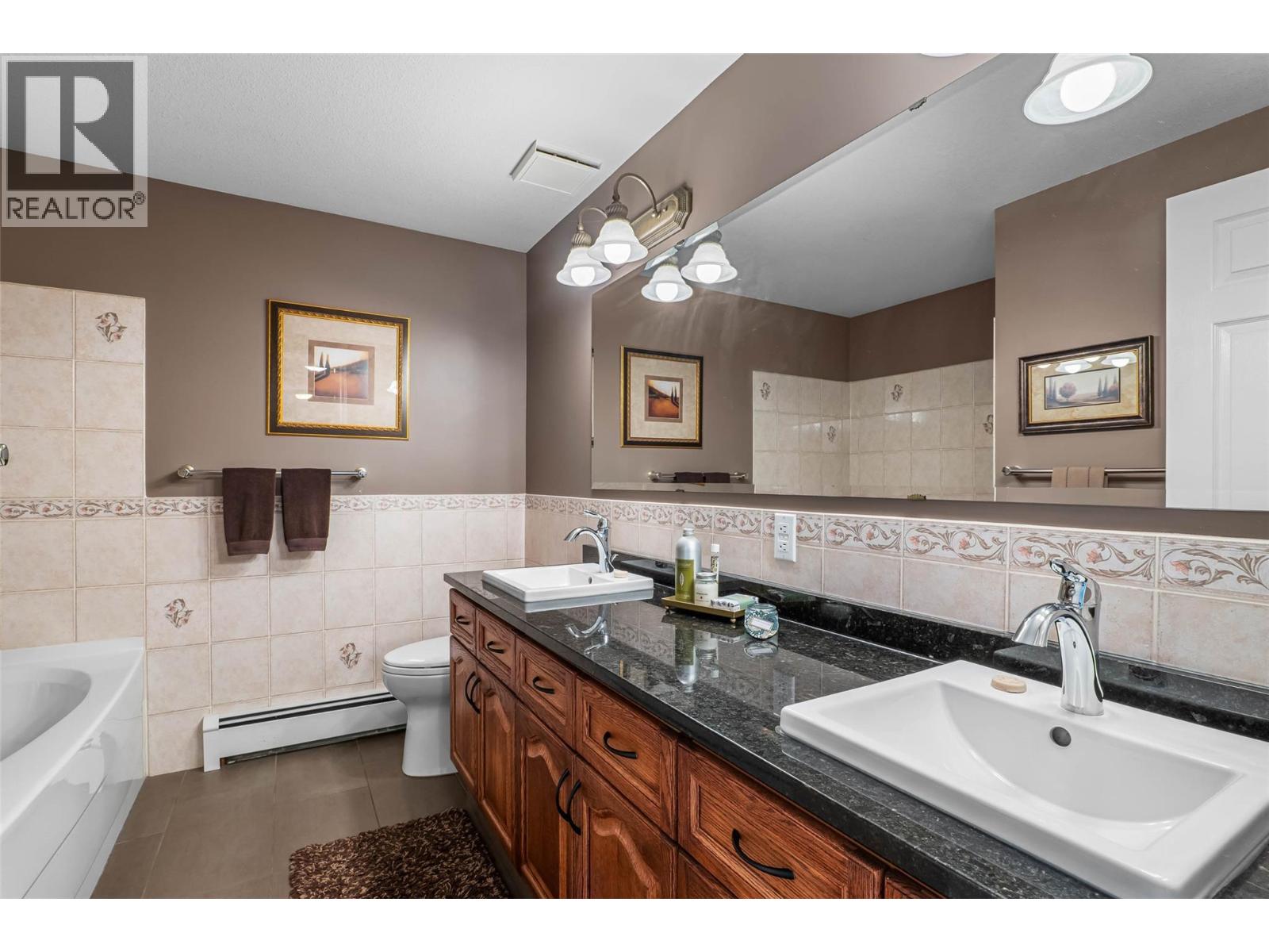 6450 Meadowland Crescent S Property Photo 27