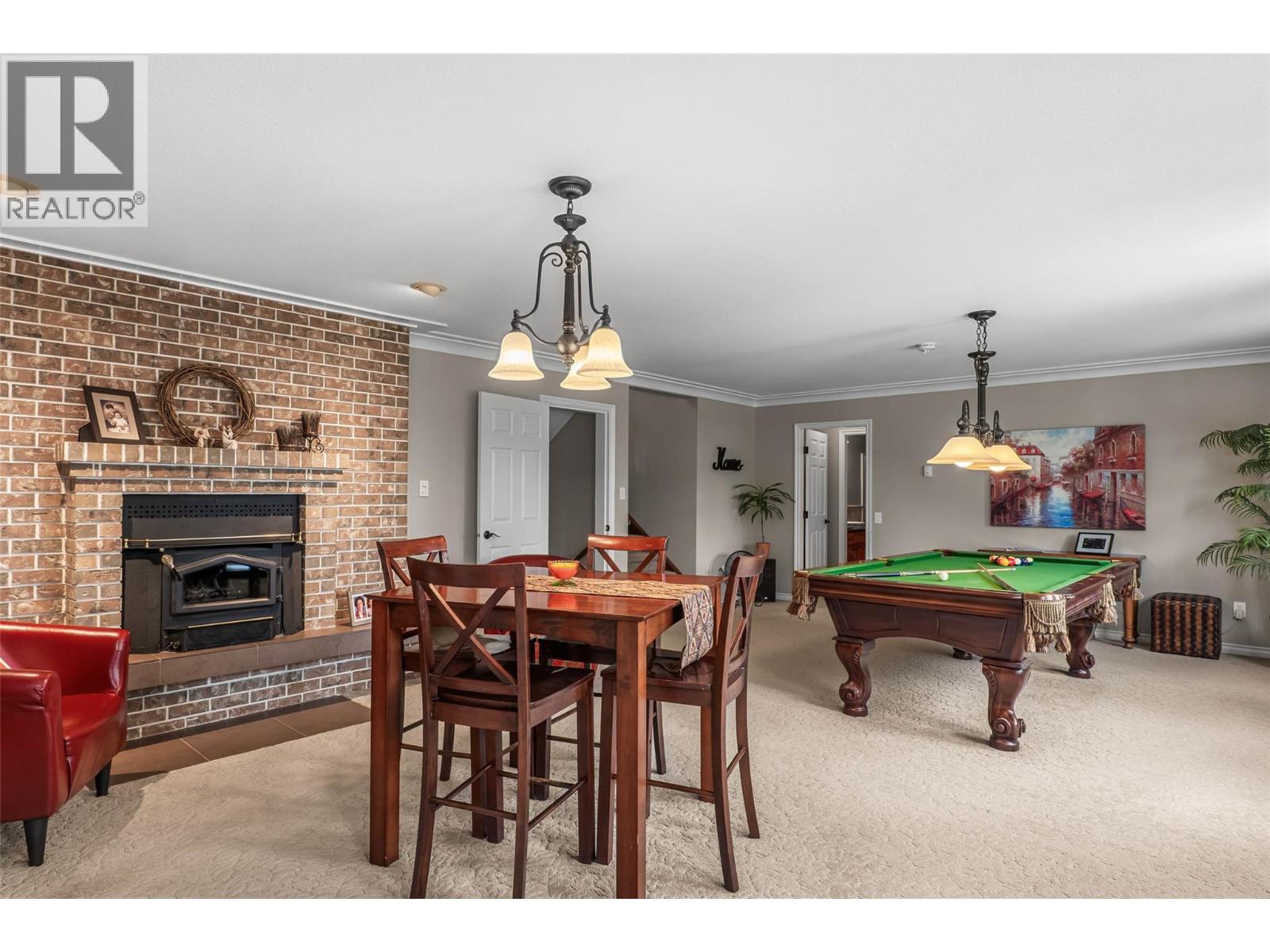 6450 Meadowland Crescent S Property Photo 30
