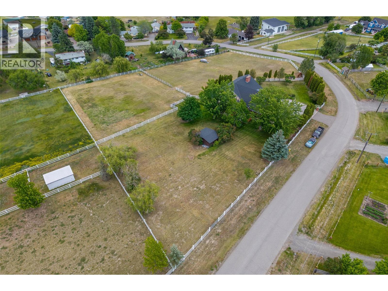 6450 Meadowland Crescent S Property Photo 57