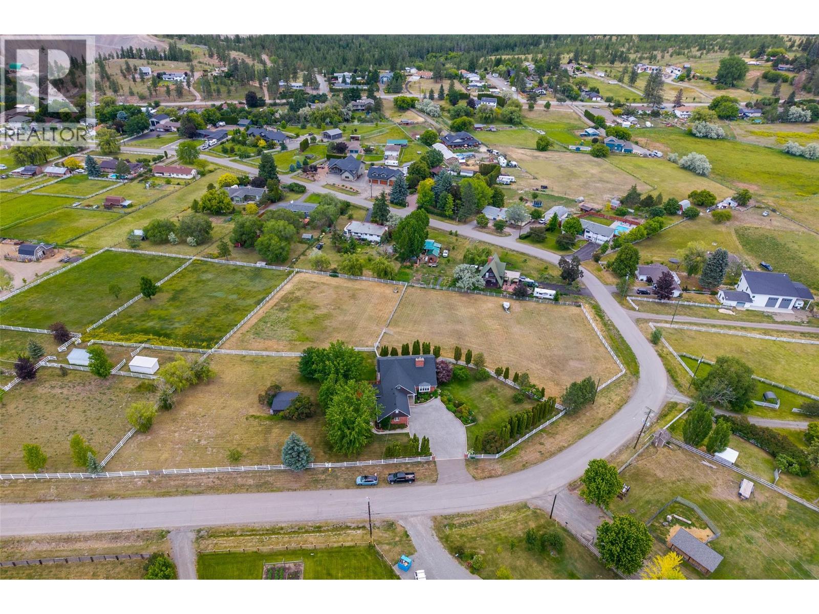 6450 Meadowland Crescent S Property Photo 59