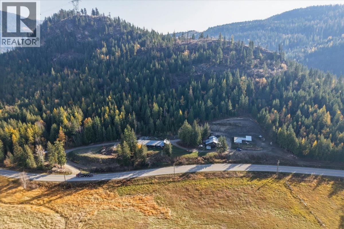 1880 Highway 6 Property Photo 5
