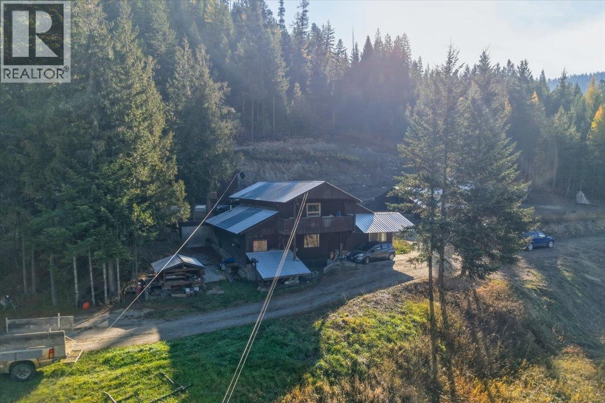 1880 Highway 6 Property Photo 7