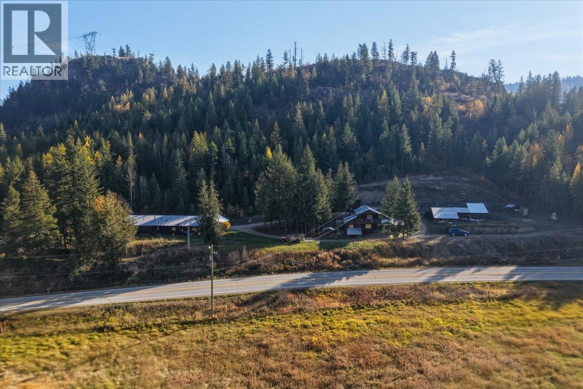 1880 Highway 6 Property Photo 11