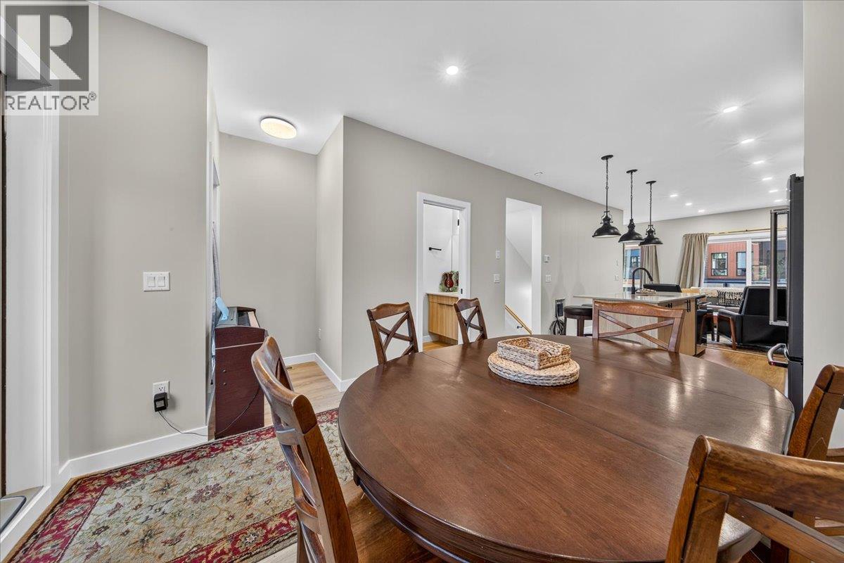 2116 Panorama Drive Unit# 102 Property Photo 17