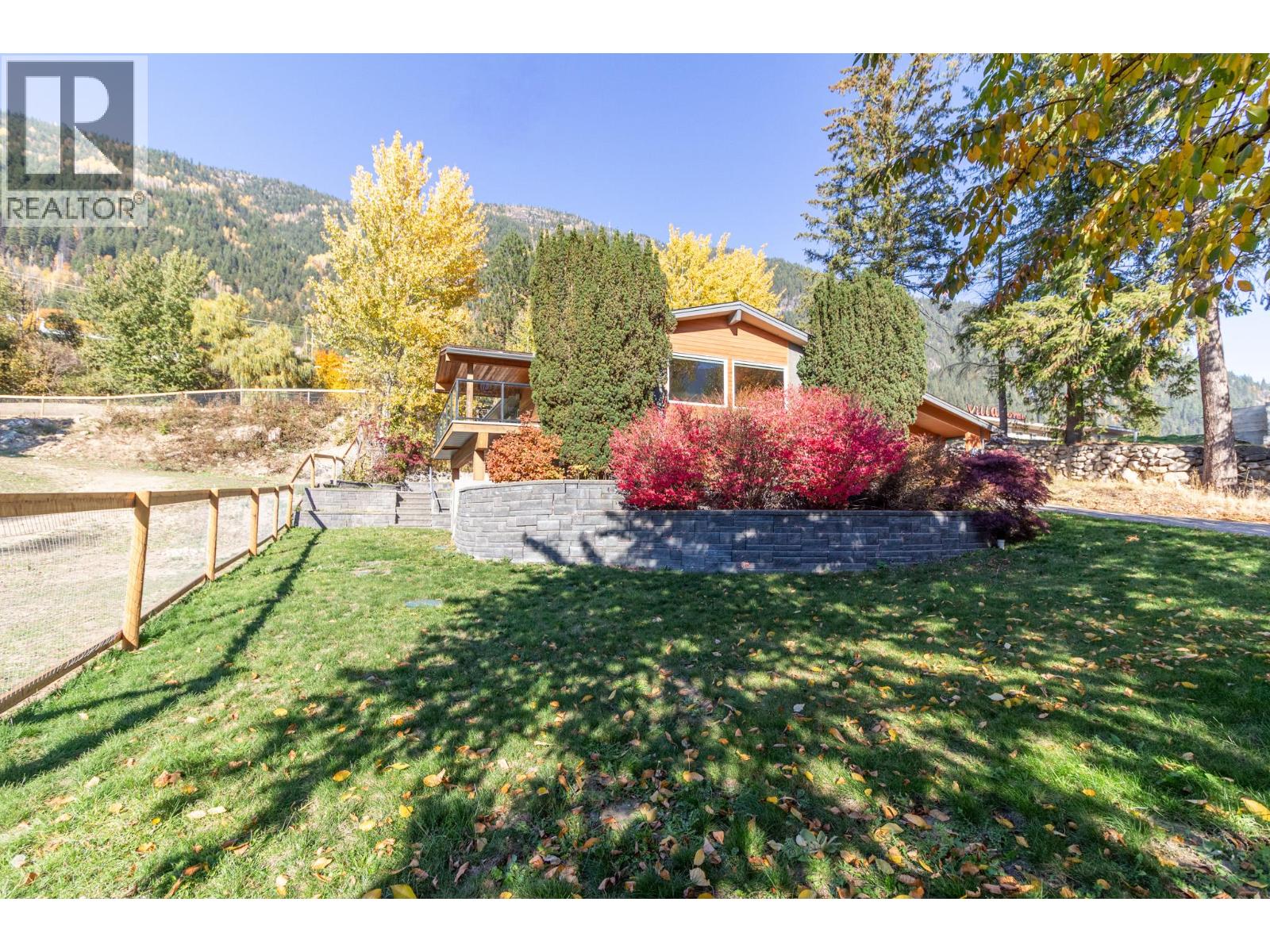 633 Jorgensen Road Property Photo 3