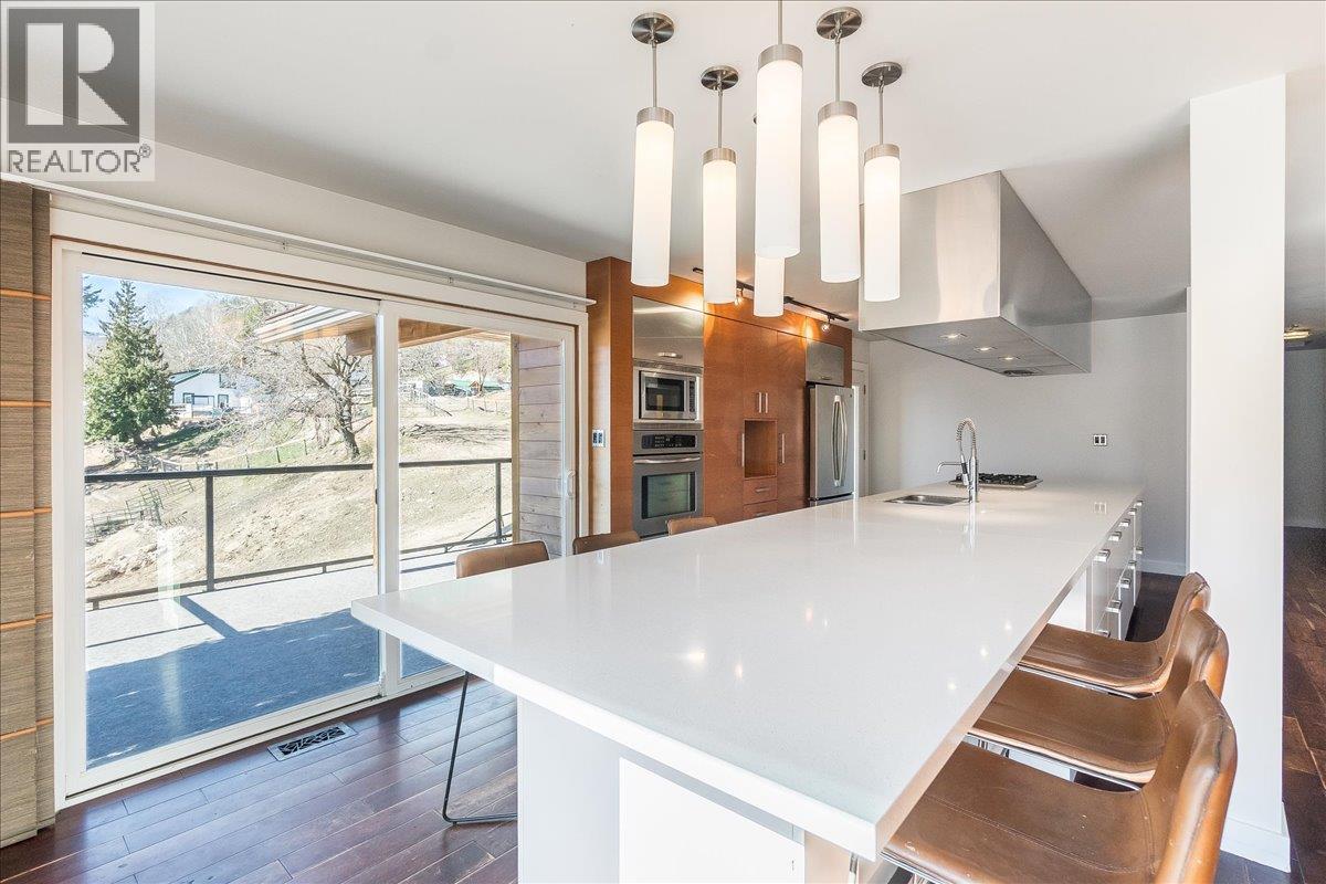 633 Jorgensen Road Property Photo 19