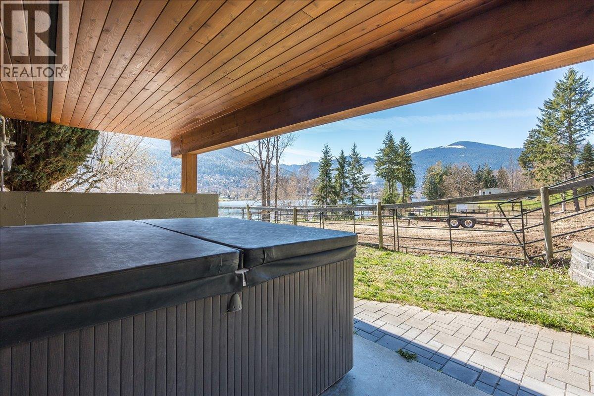 633 Jorgensen Road Property Photo 39