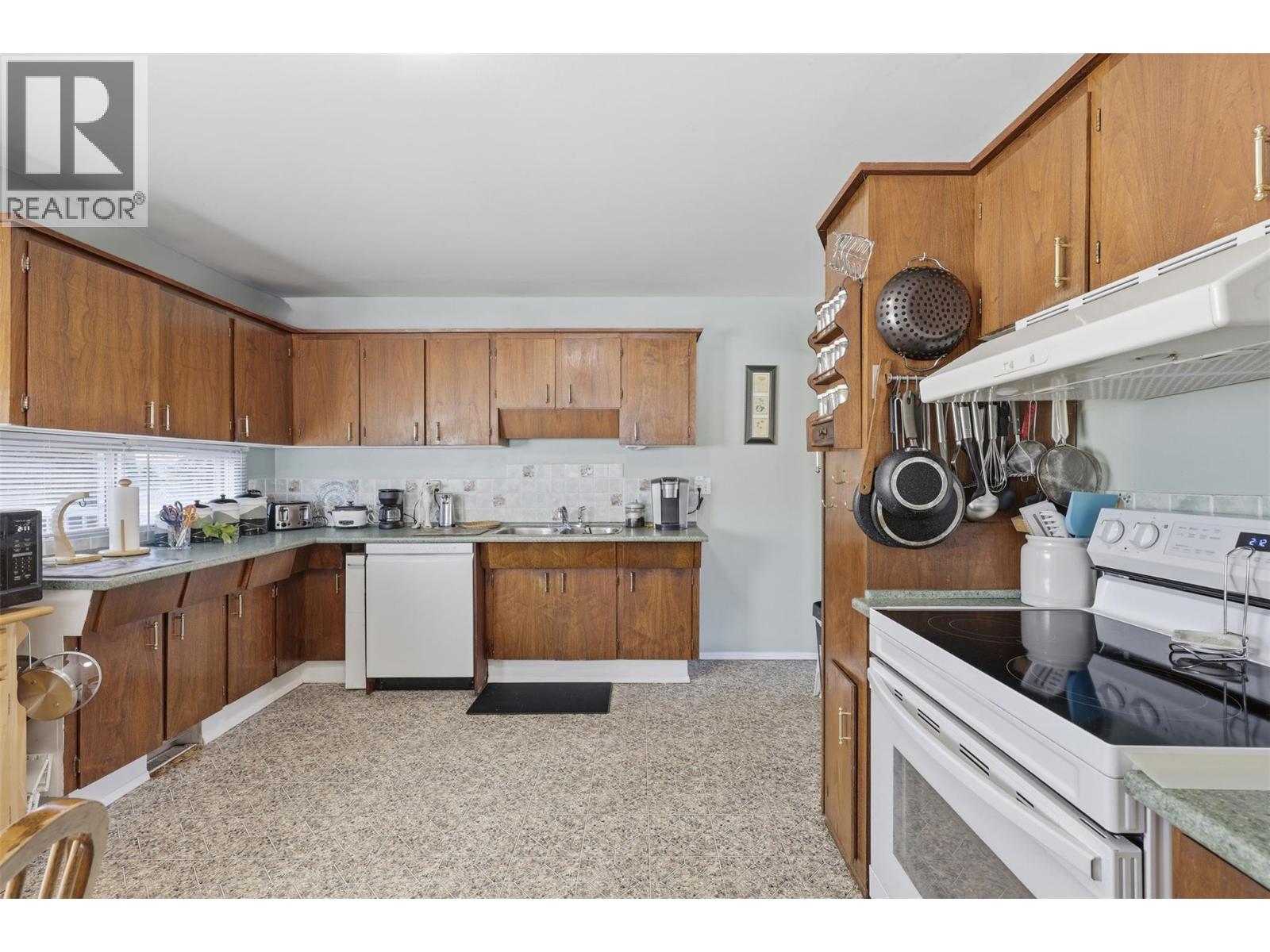 2499 Fleetwood Avenue Property Photo 16