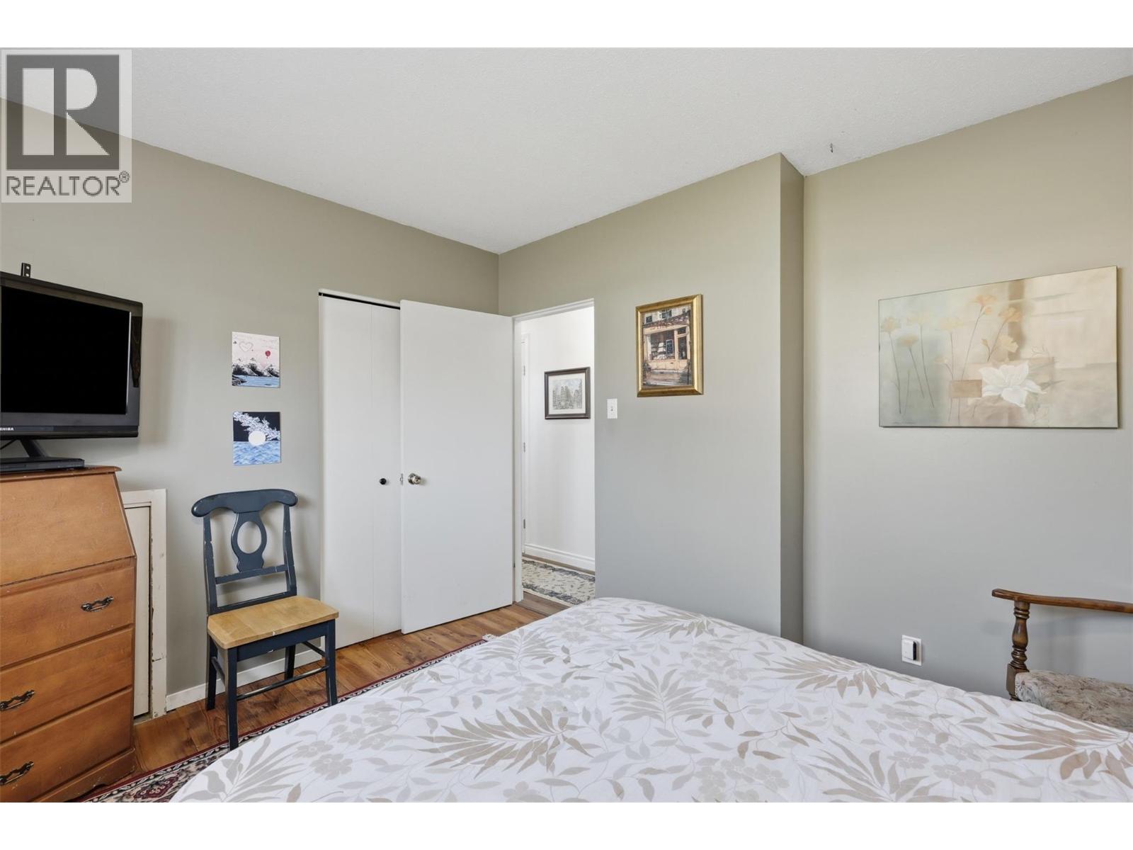 2499 Fleetwood Avenue Property Photo 34