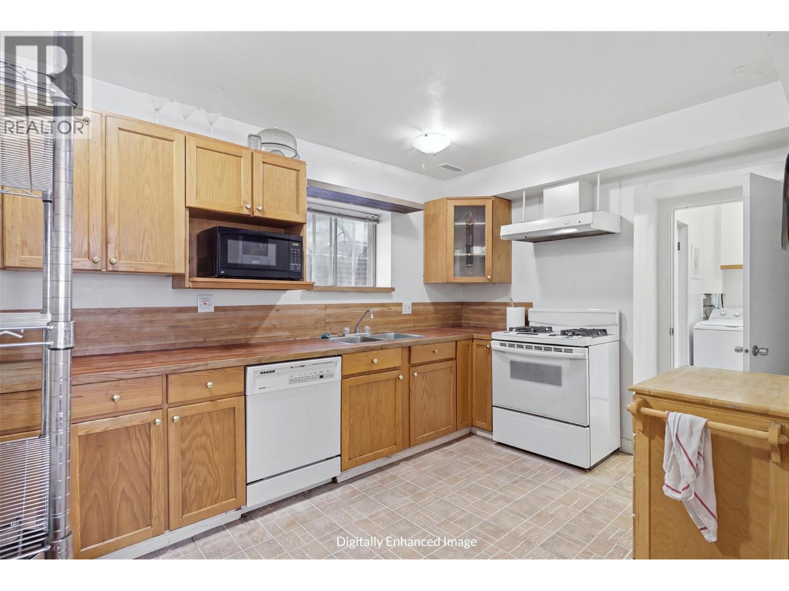 2499 Fleetwood Avenue Property Photo 37
