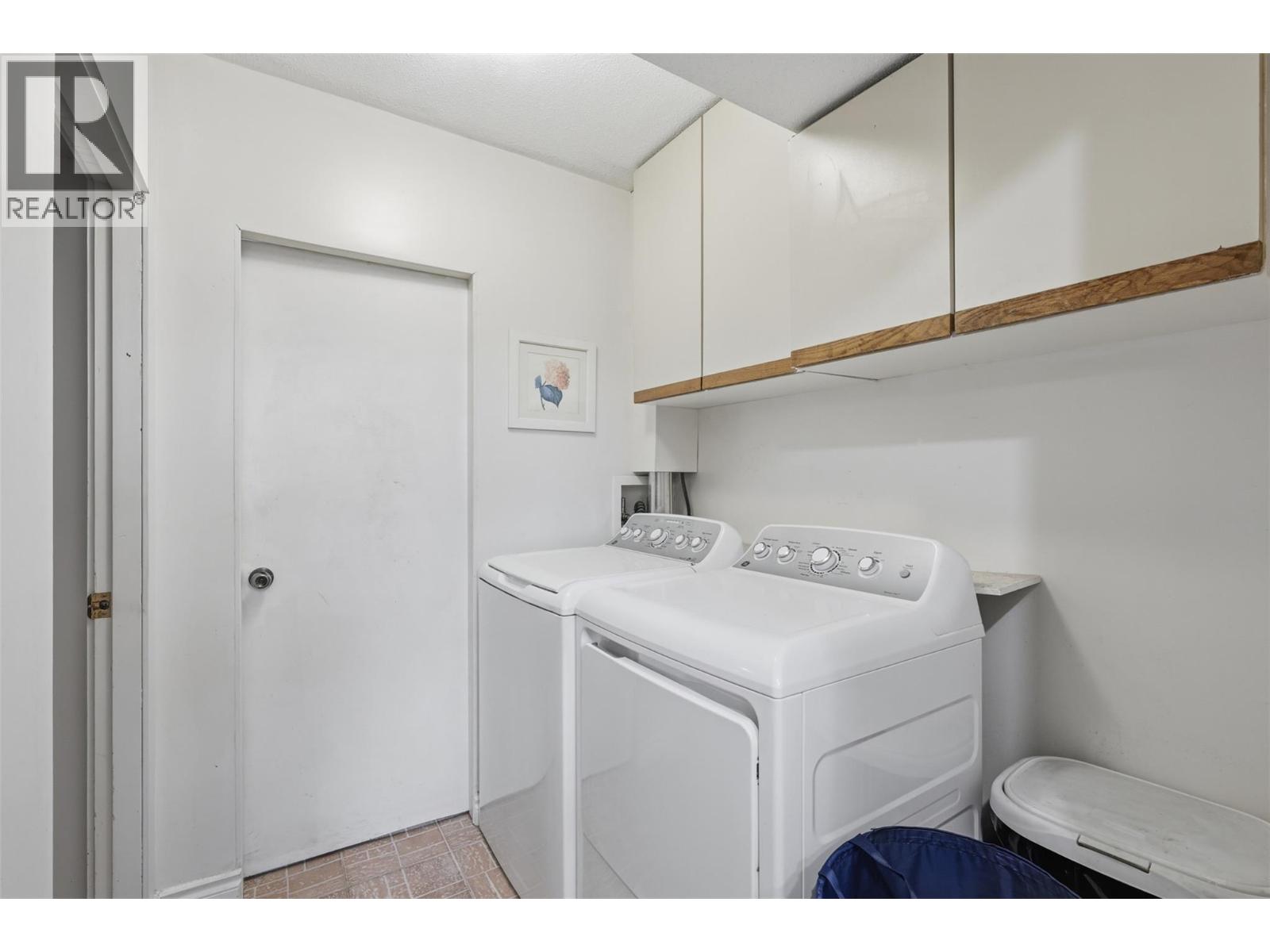 2499 Fleetwood Avenue Property Photo 45
