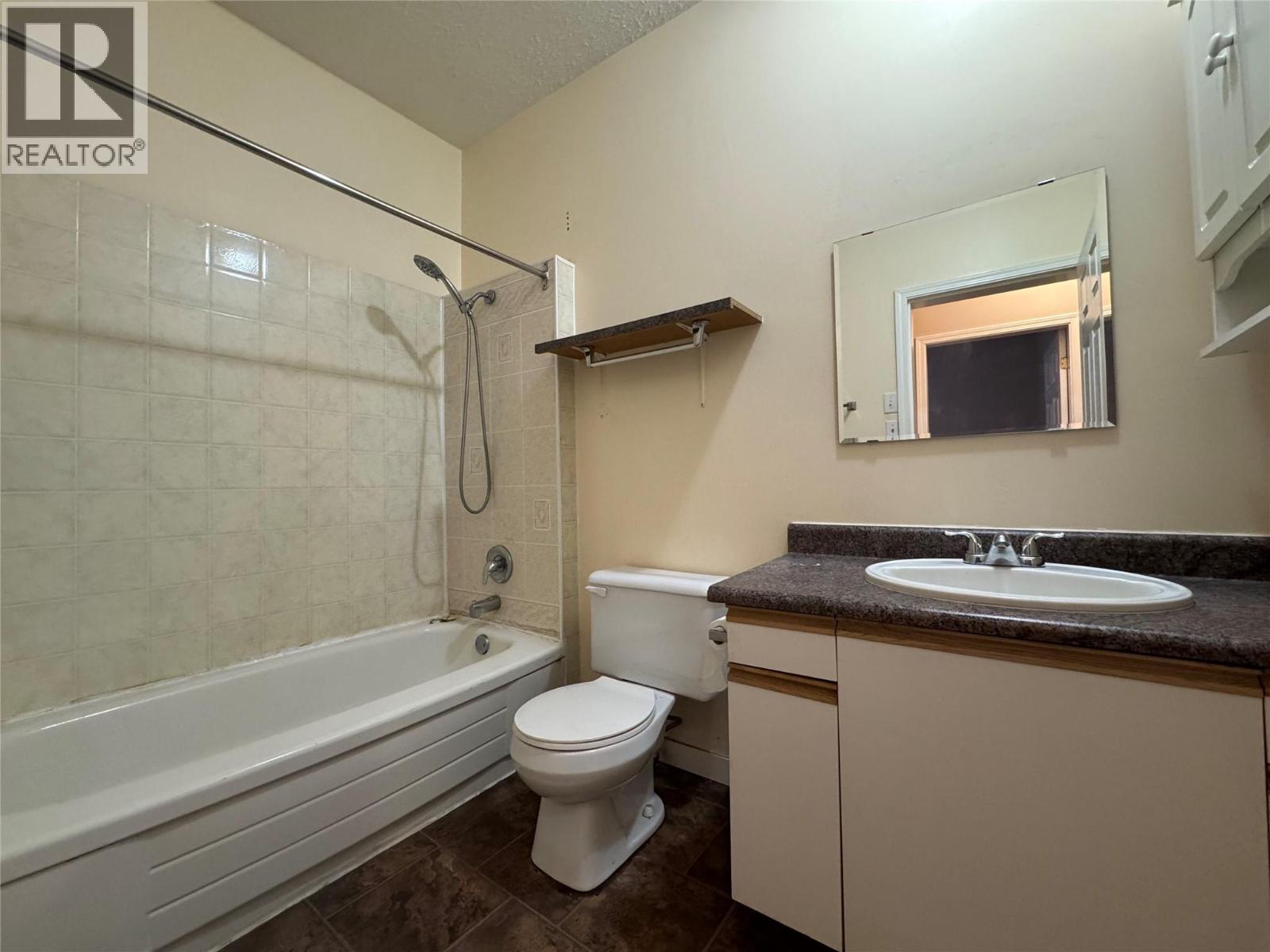 2202 Quilchena Avenue Property Photo 11