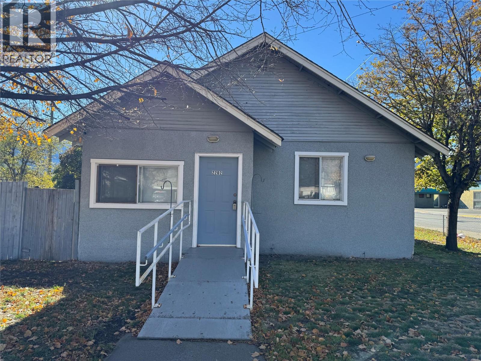 2202 Quilchena Avenue Property Photo 12