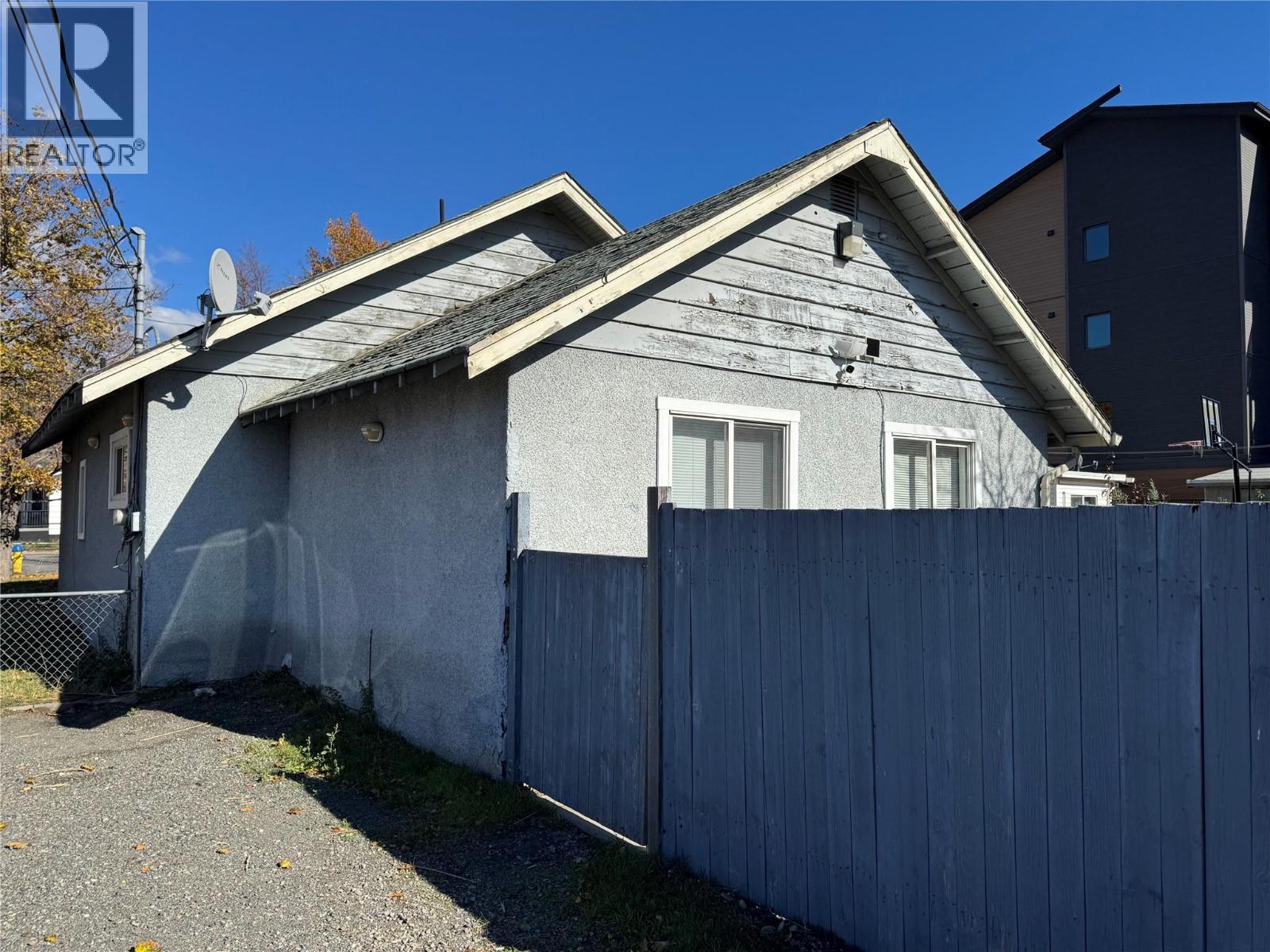 2202 Quilchena Avenue Property Photo 15