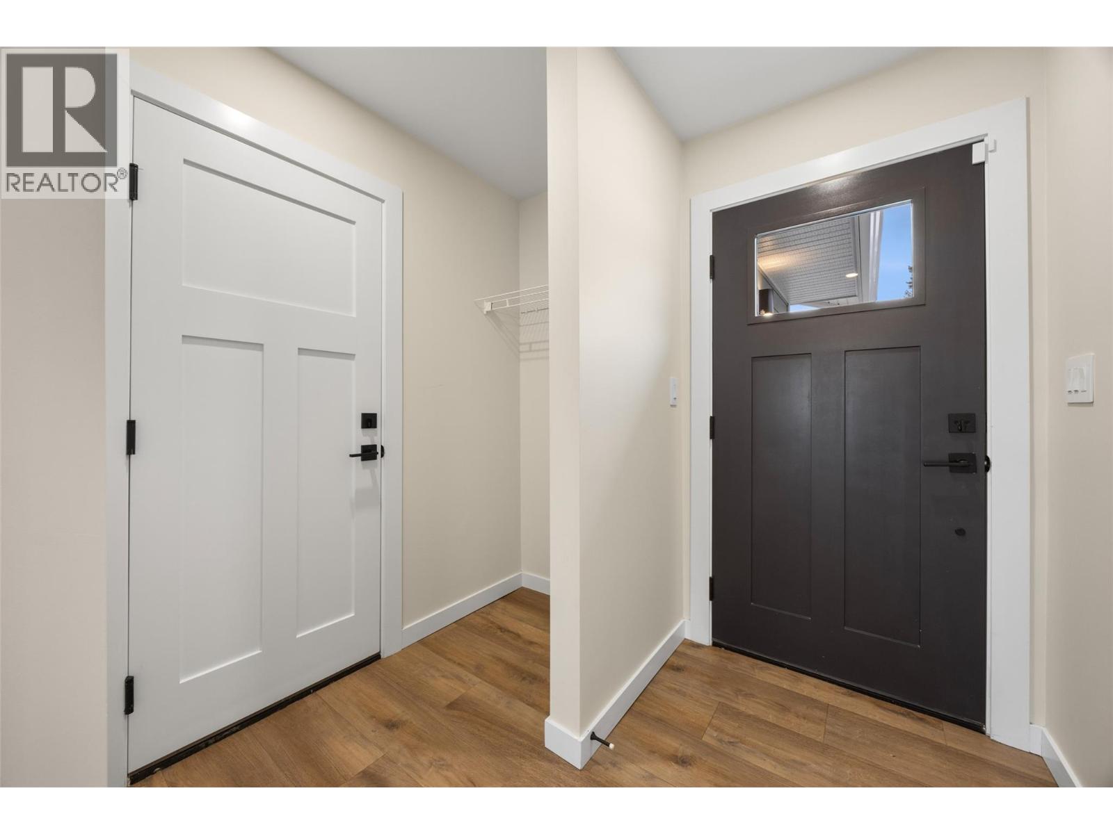 318 Gleneagles Drive Property Photo 33