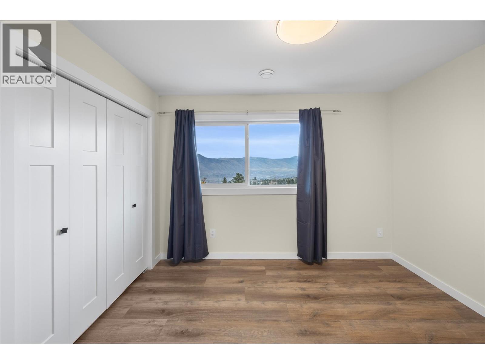 318 Gleneagles Drive Property Photo 50