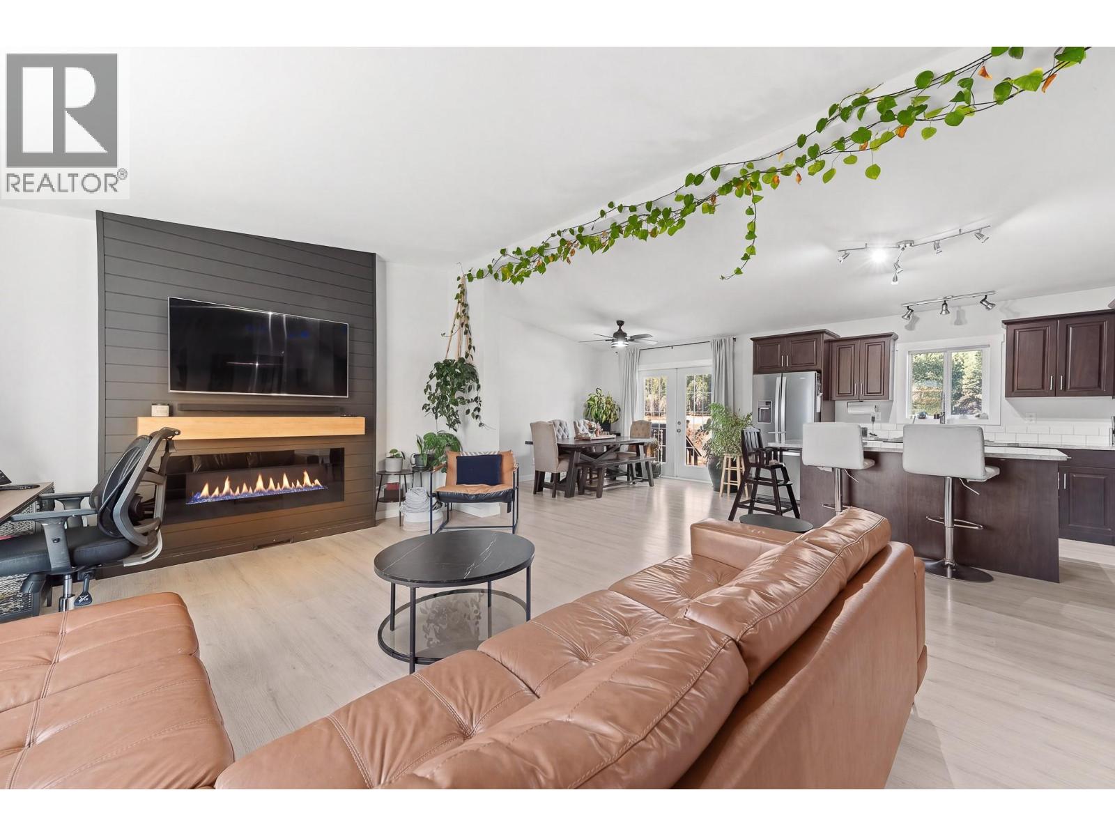 9254 Langevin Street Property Photo 4