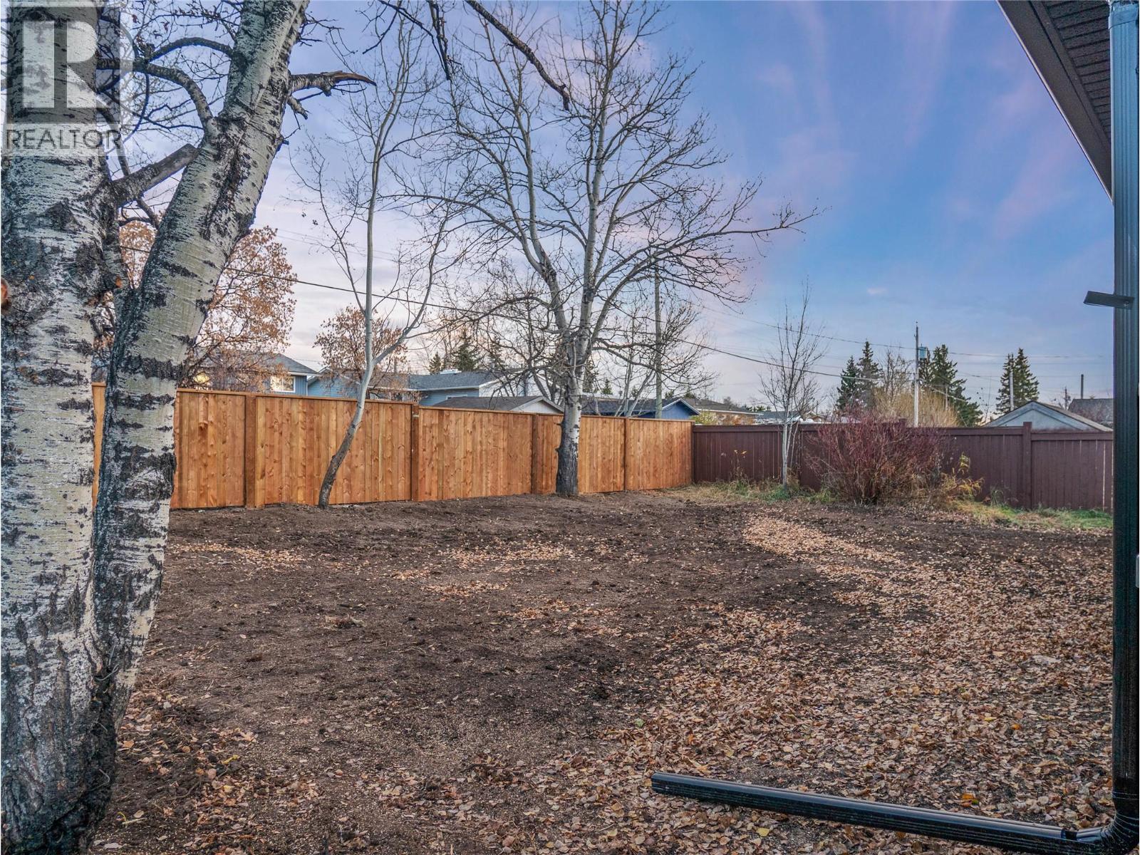 9204 8 Street Property Photo 46