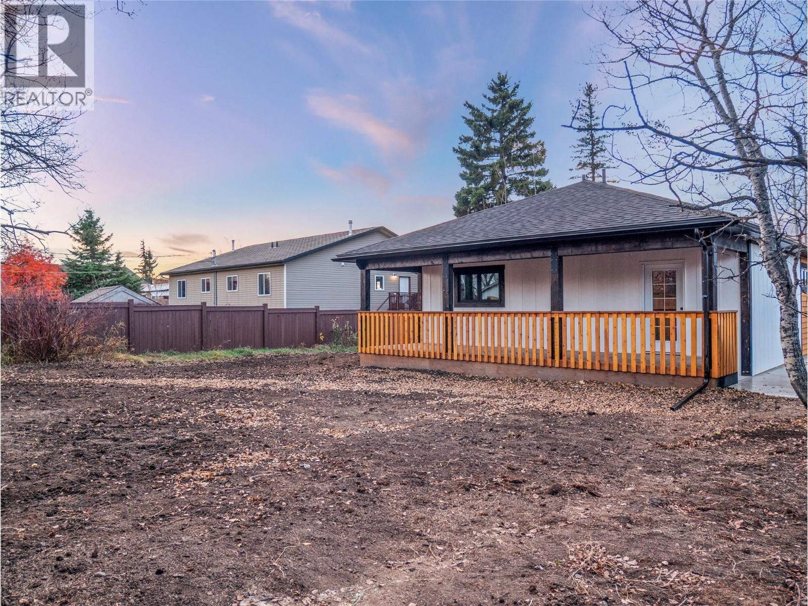 9204 8 Street Property Photo 47