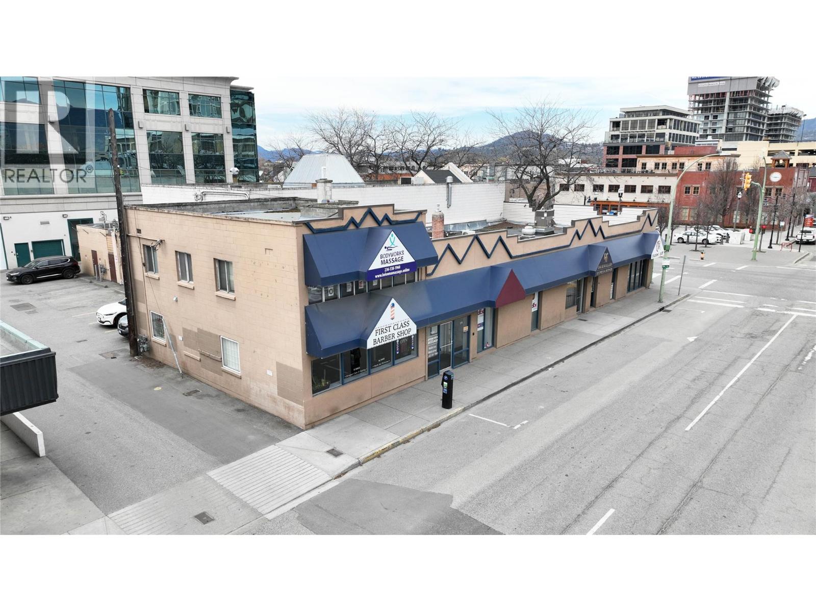 1607 Ellis Street Property Photo 3