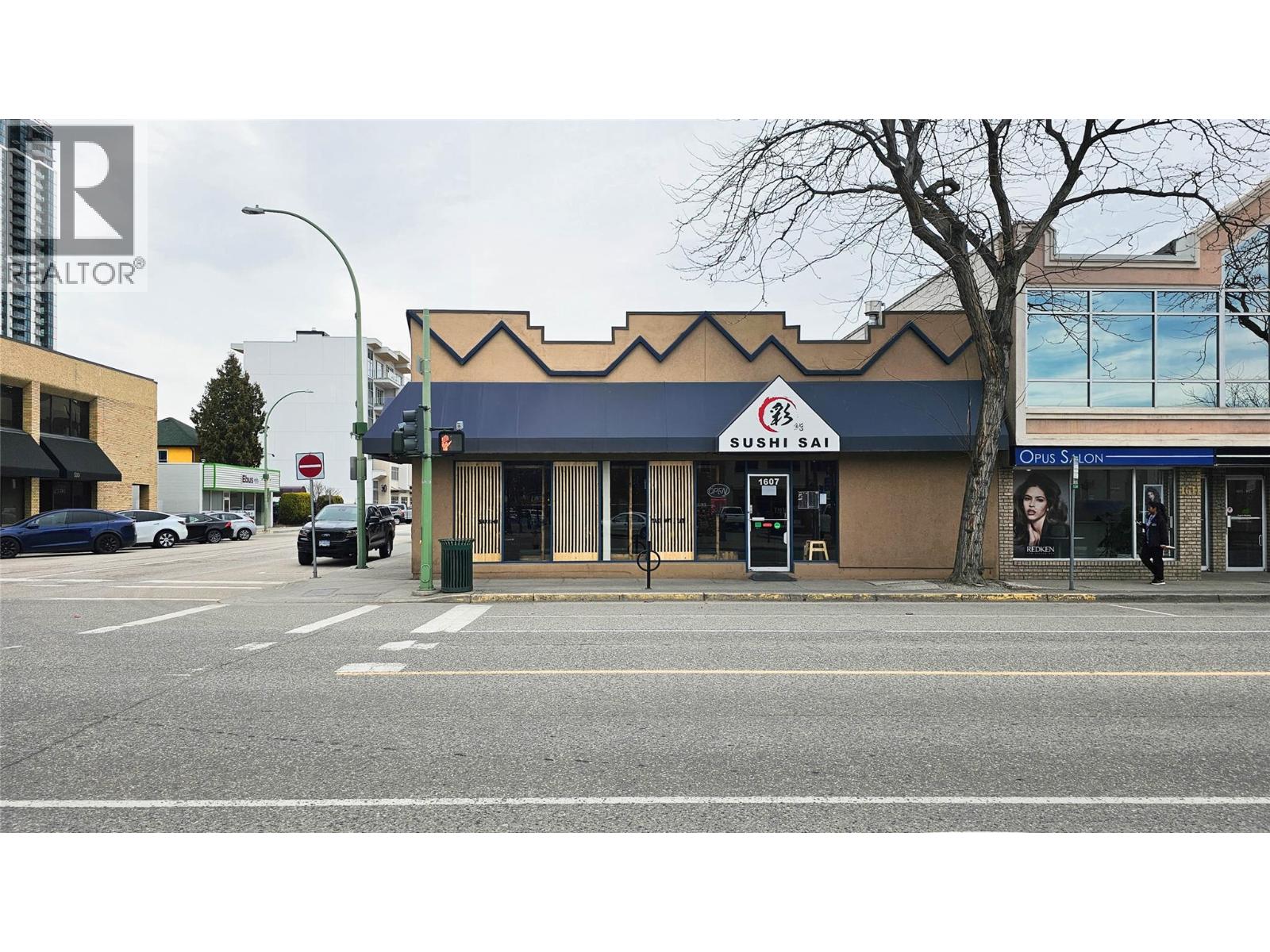 1607 Ellis Street Property Photo 5