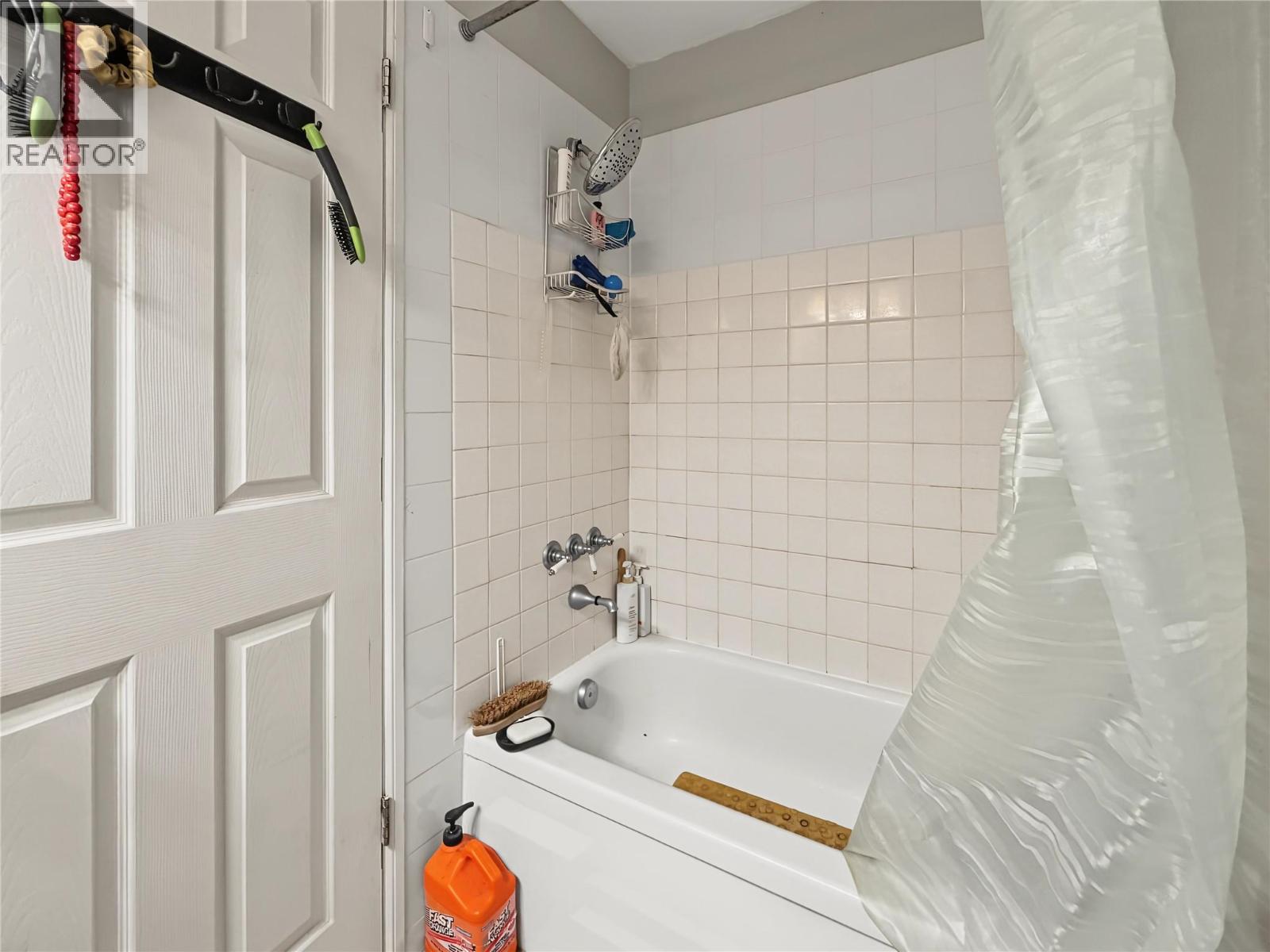 6690 21st Street Unit# 3 Property Photo 8