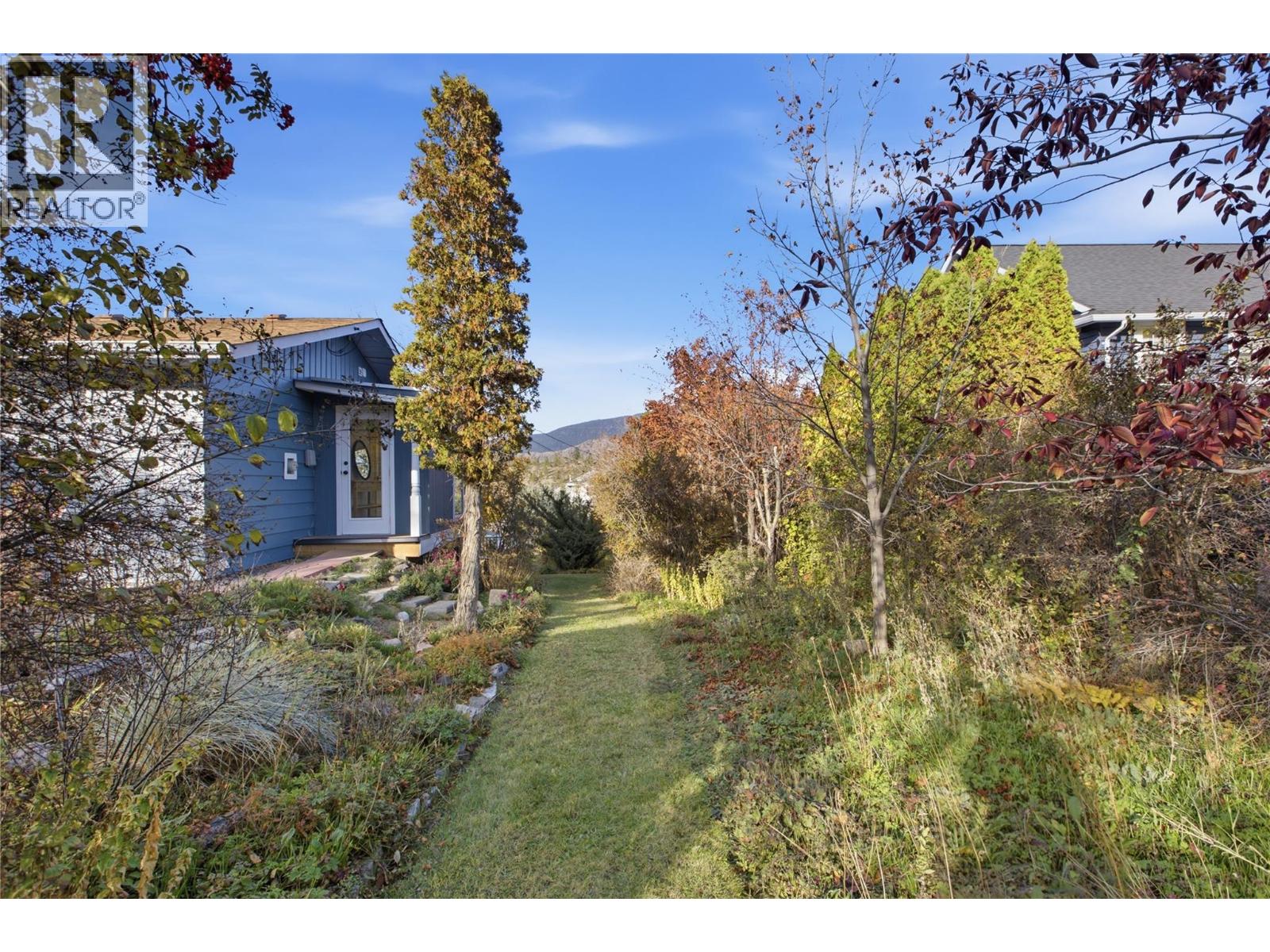 6105 Meadowland Crescent N Property Photo 18