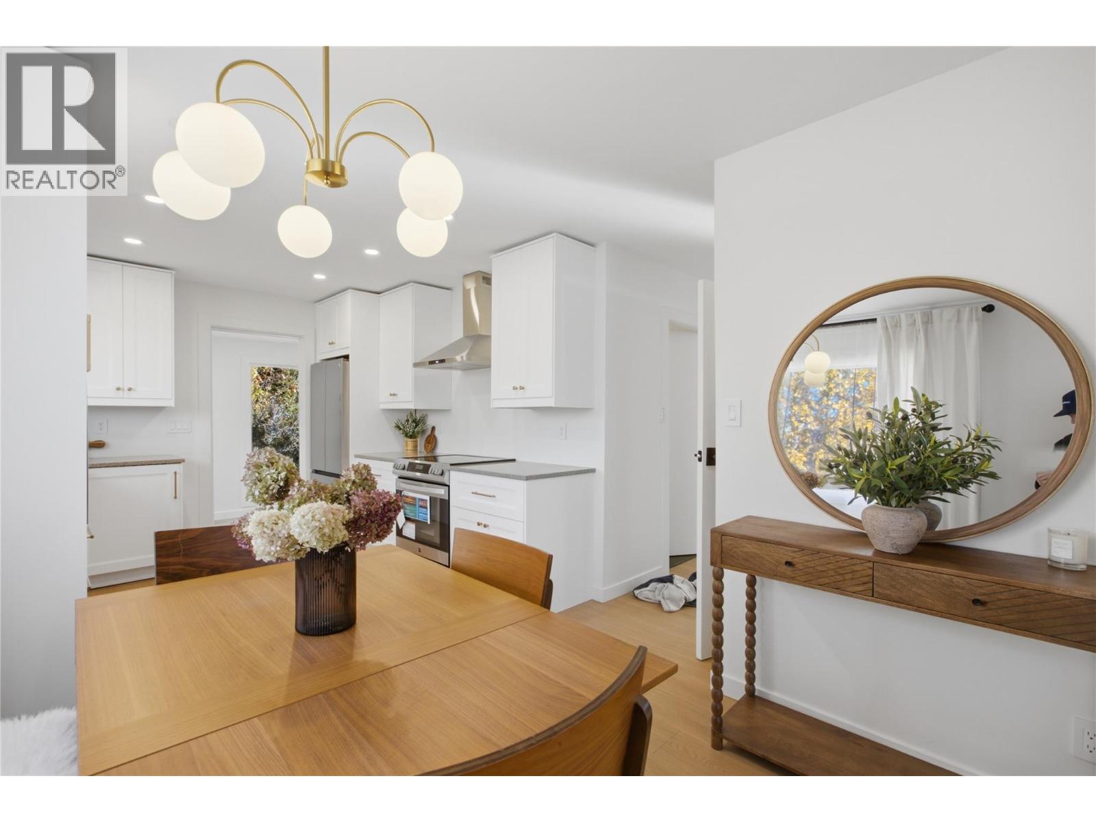 6105 Meadowland Crescent N Property Photo 21