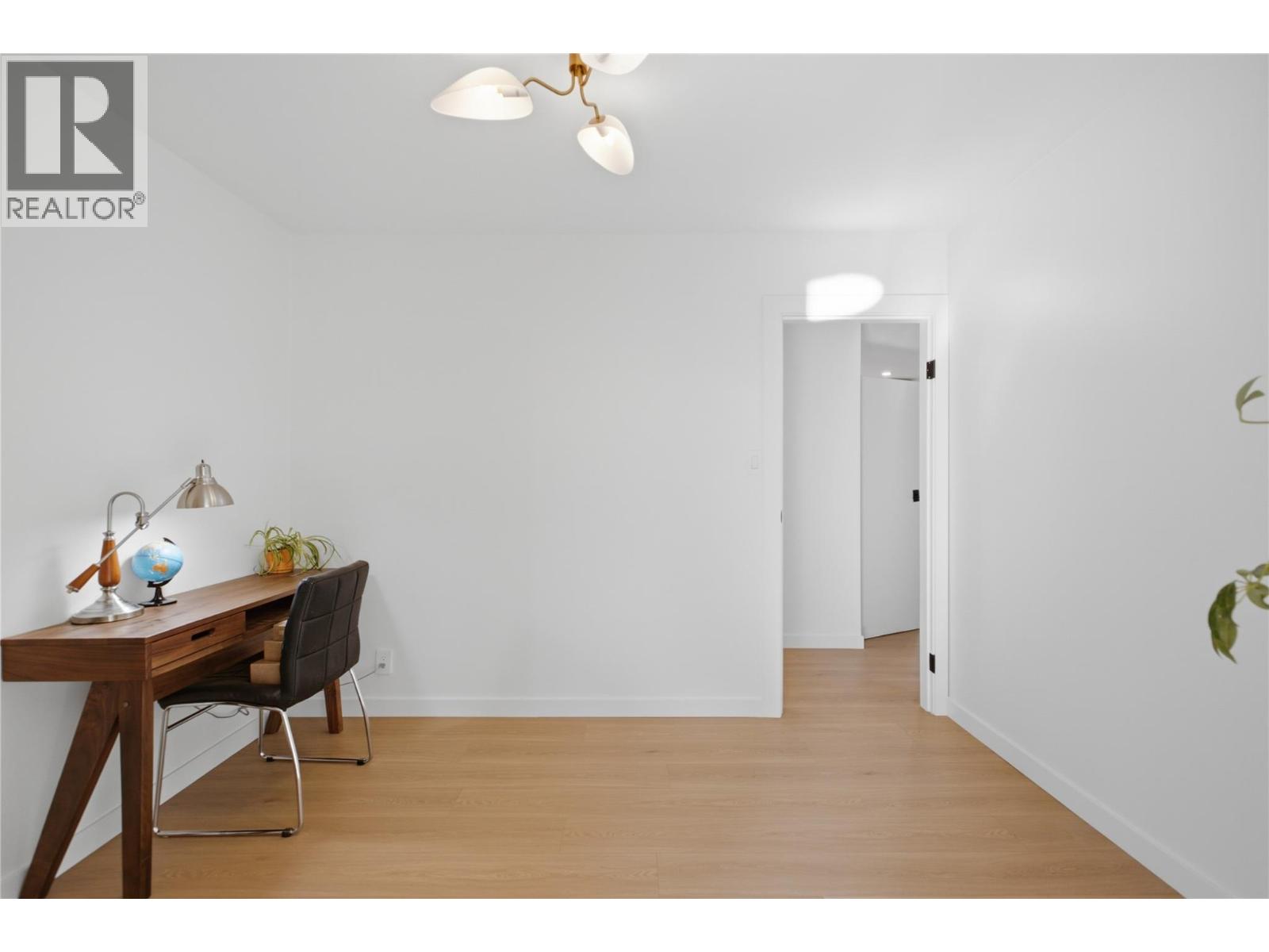 6105 Meadowland Crescent N Property Photo 35