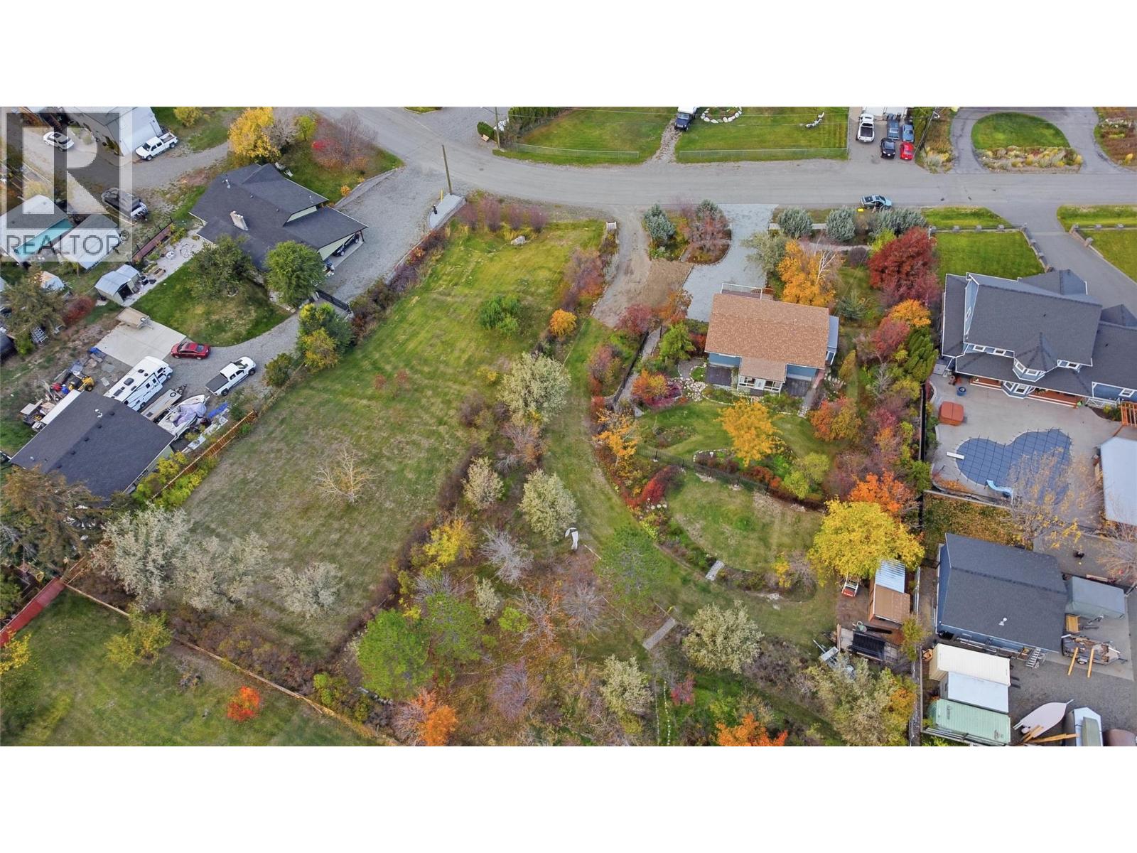 6105 Meadowland Crescent N Property Photo 57