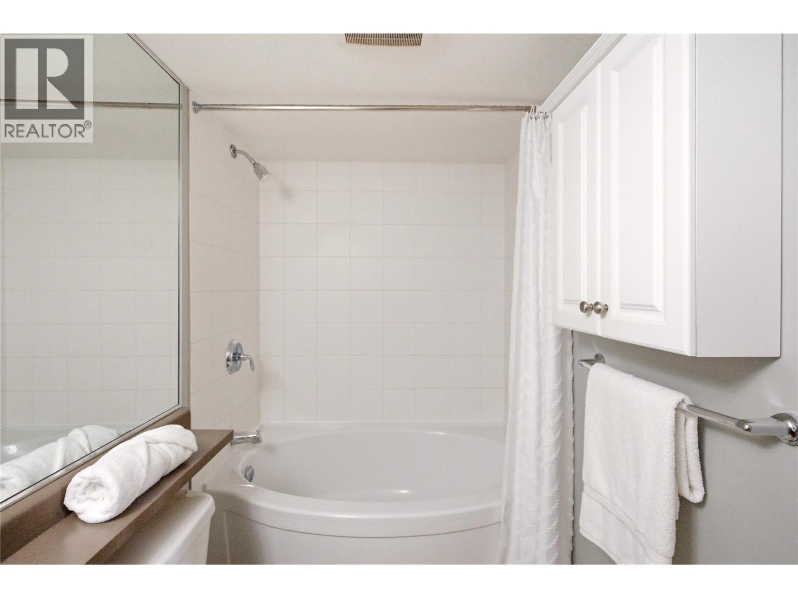 563 Yates Road Unit# 215 Property Photo 24