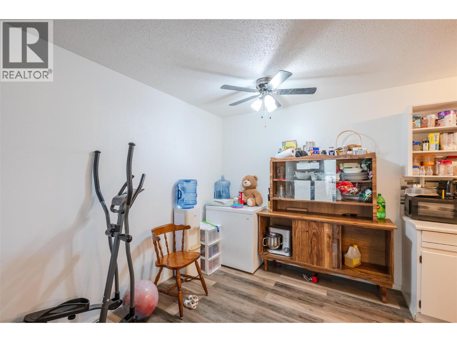 803 Fairview Road Unit# 203 Property Photo 6