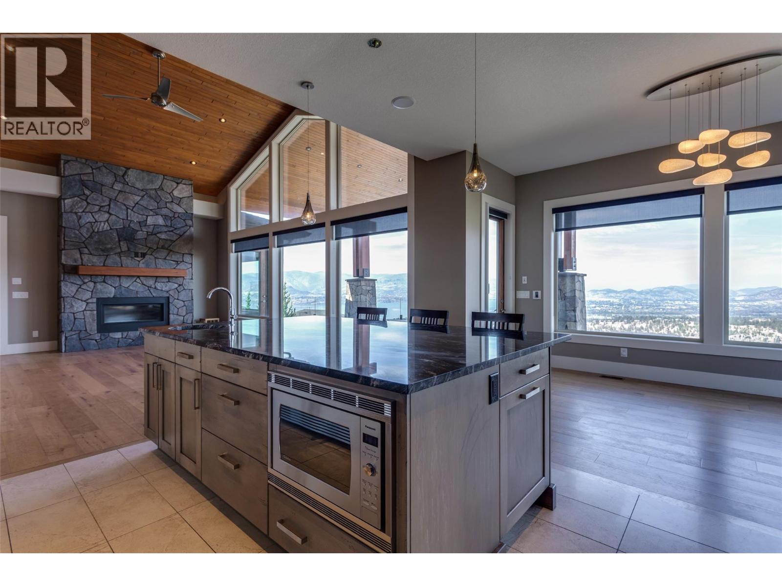 1002 Hewetson Avenue Property Photo 8