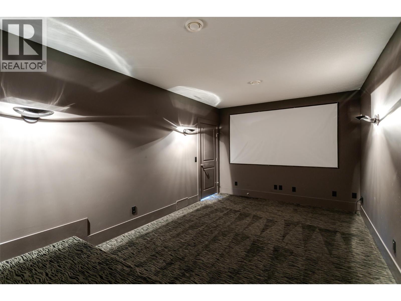1002 Hewetson Avenue Property Photo 44
