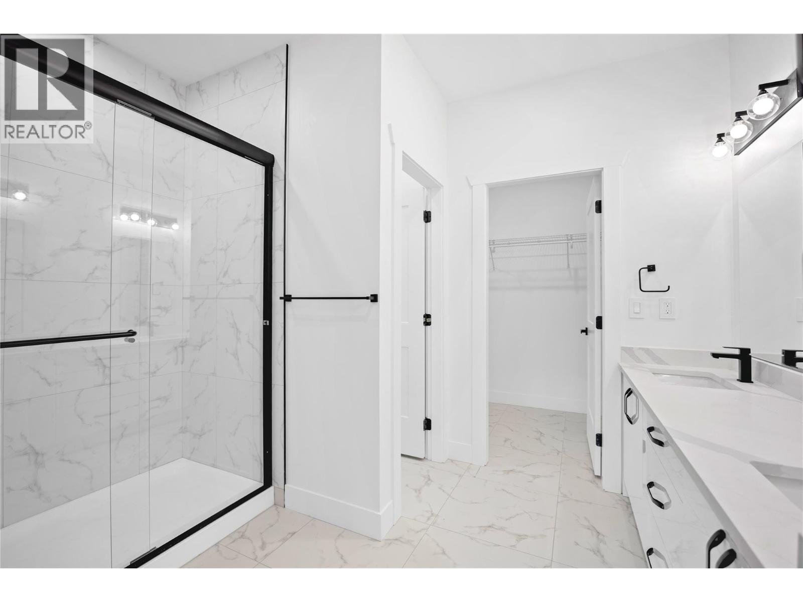 7279 Birch Close Property Photo 19