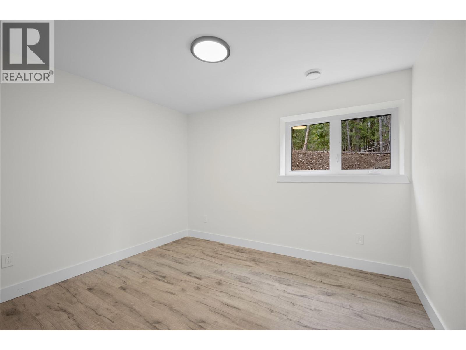 7279 Birch Close Property Photo 29