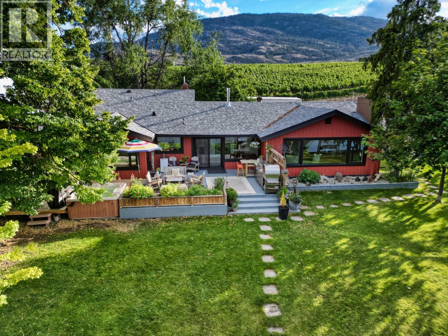 10617 81st Street Property Photo 5