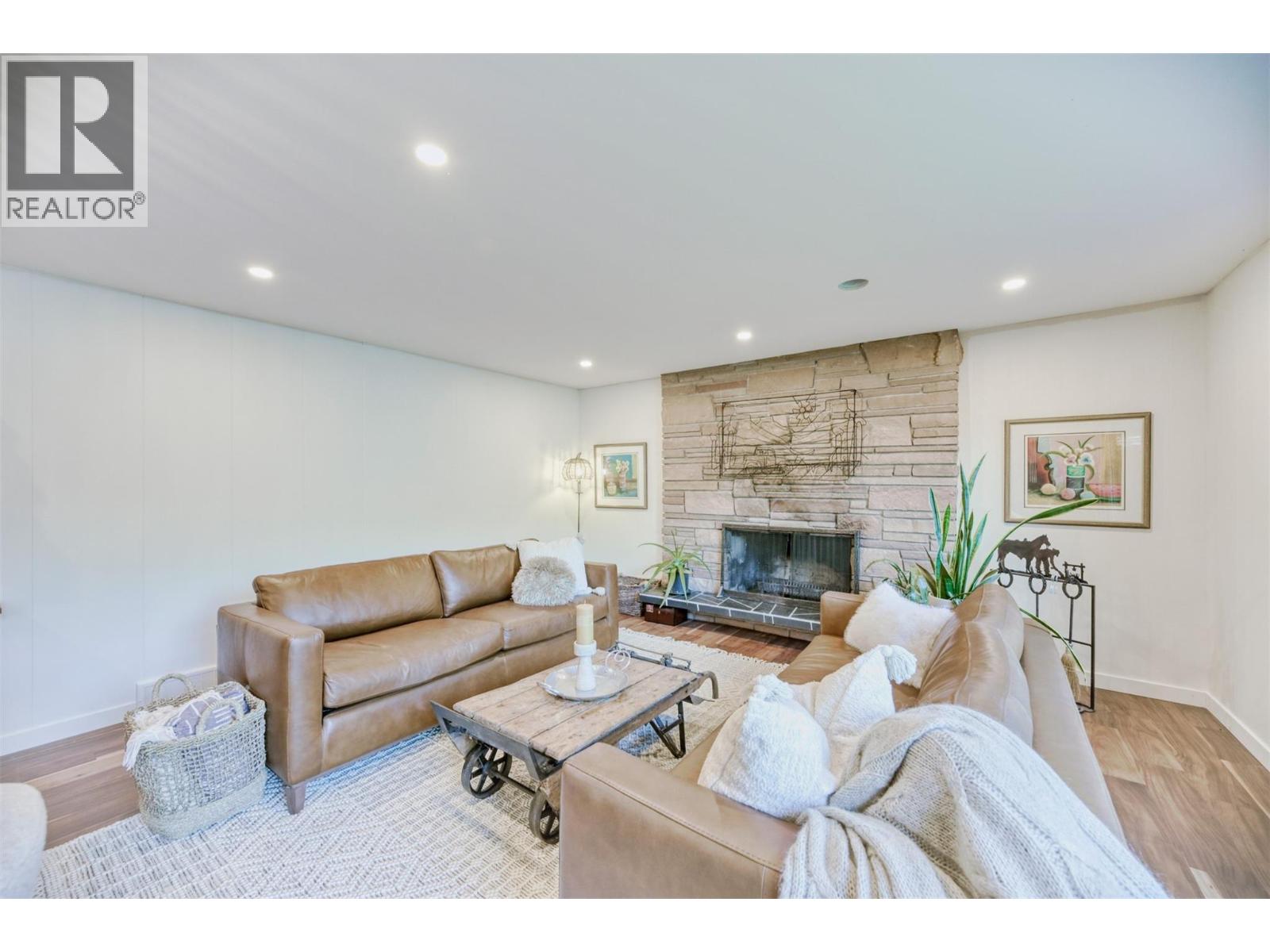 10617 81st Street Property Photo 10