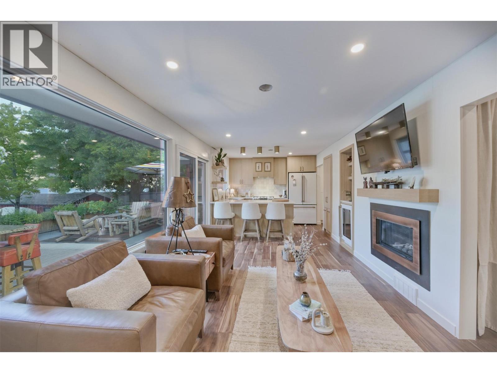 10617 81st Street Property Photo 11