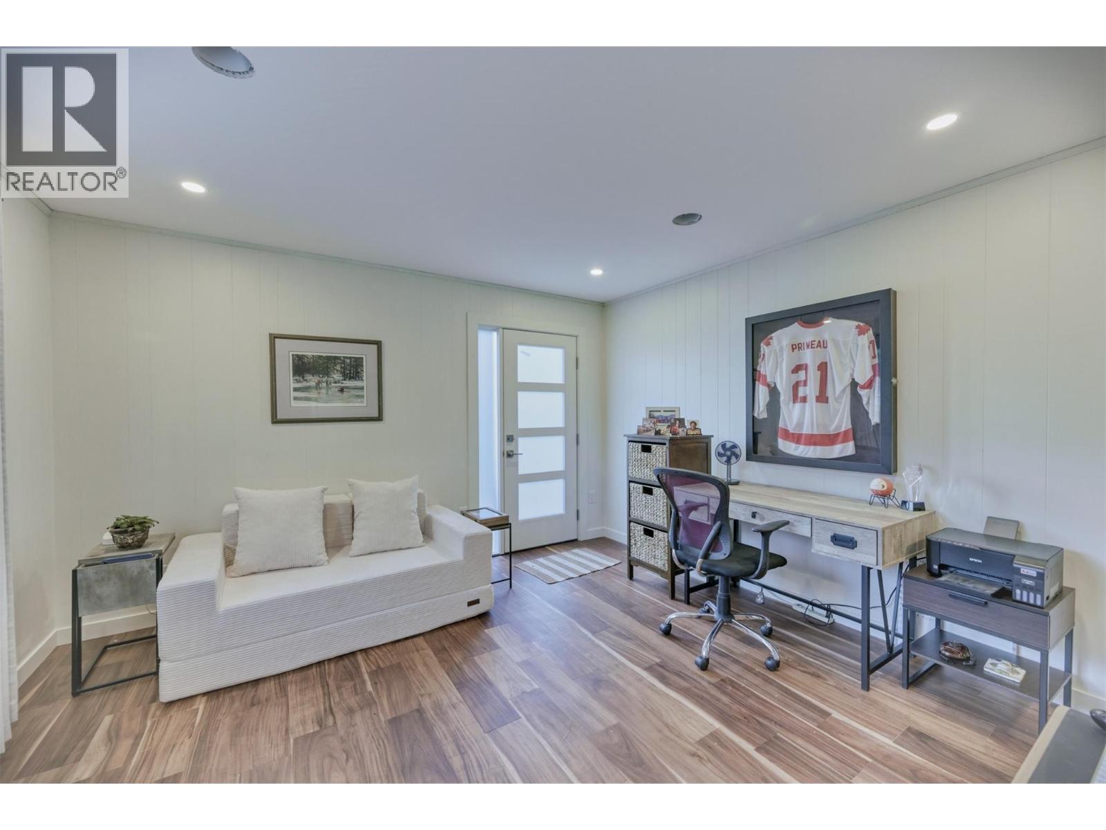 10617 81st Street Property Photo 16